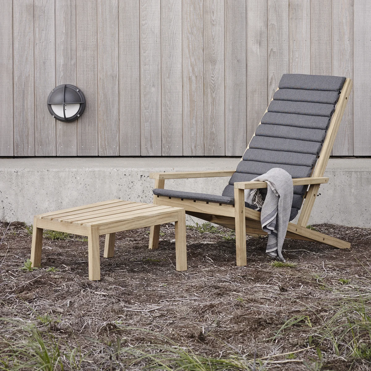 Fritz Hansen - Skagerak Between Lines Deck Stool, Teakholz