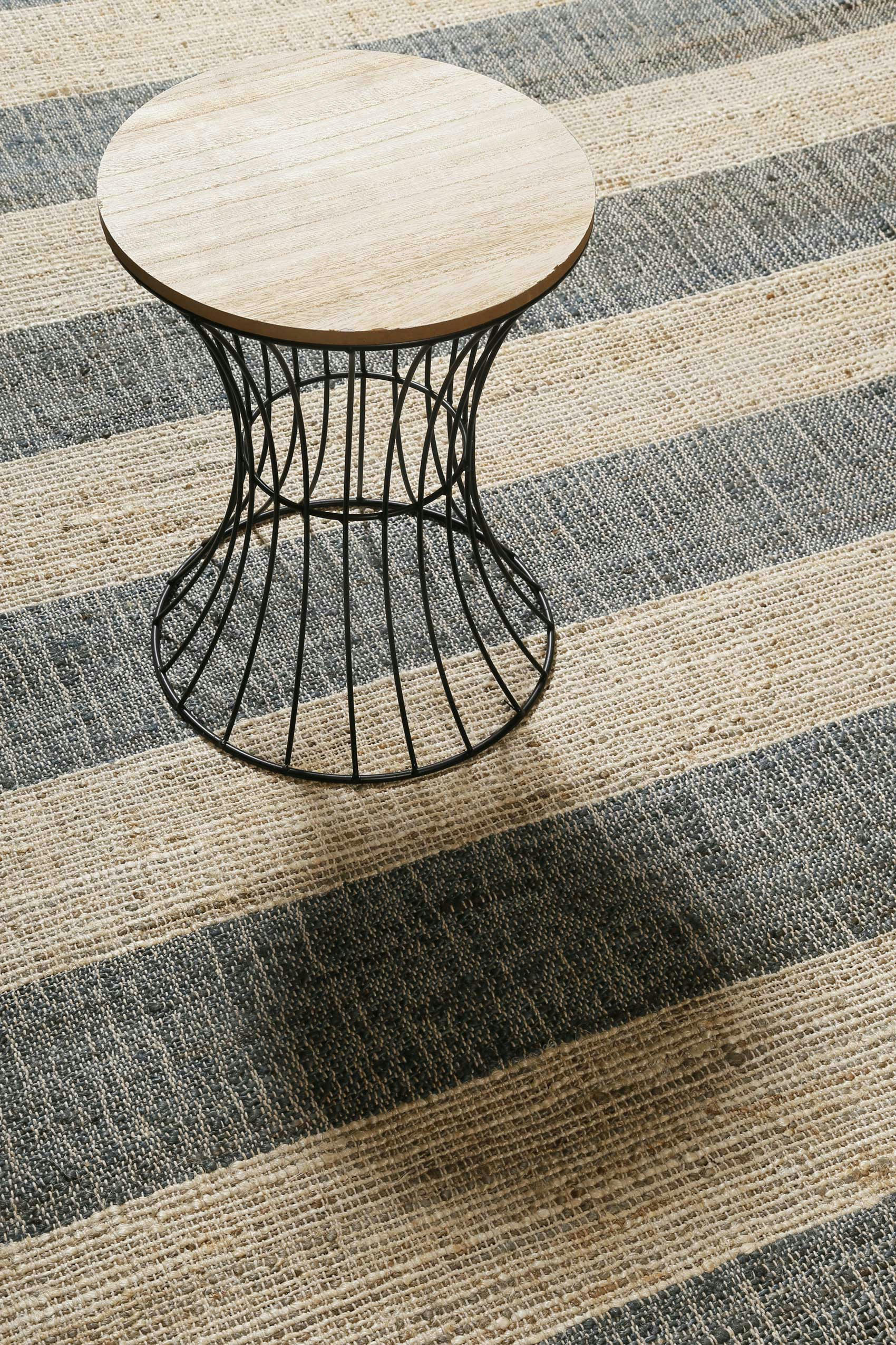 VIRGIL - Tapis plat tissé main à franges rayé anthracite et beige 130x190