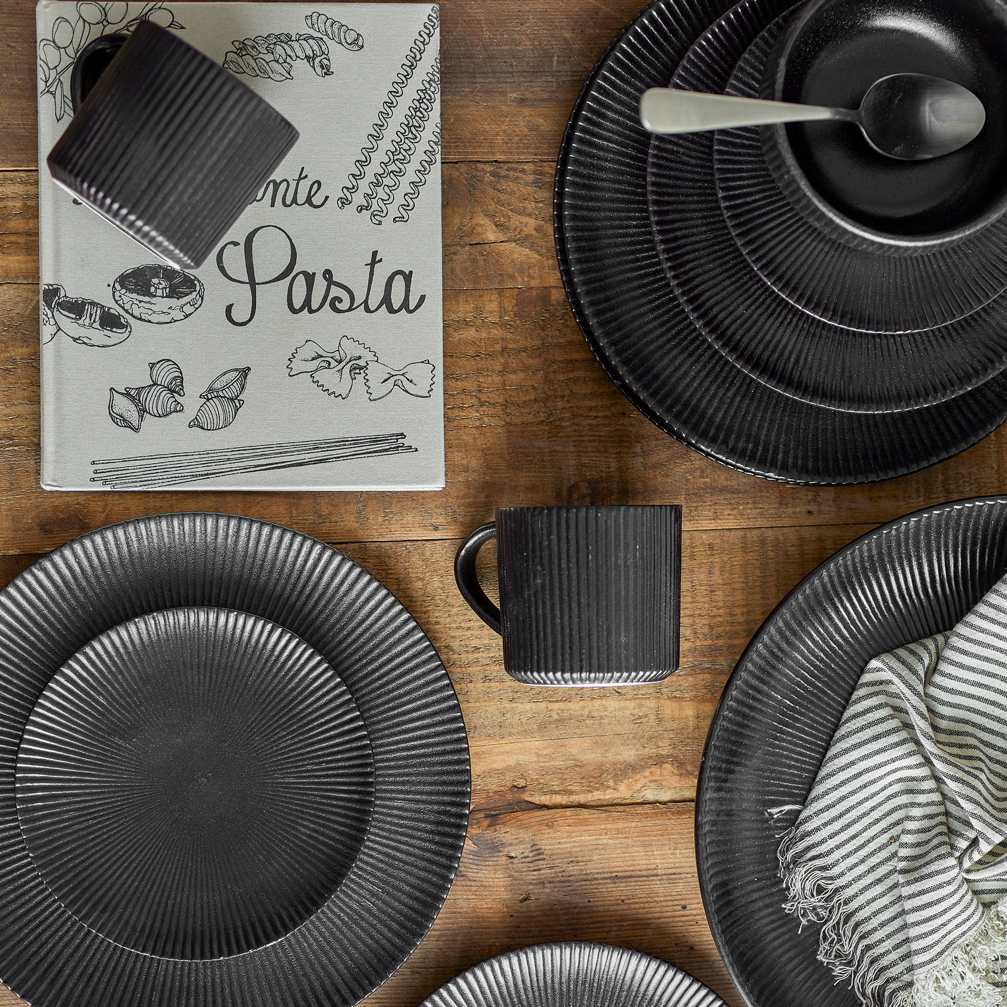 Bloomingville Neri Serviesset - 12-delig