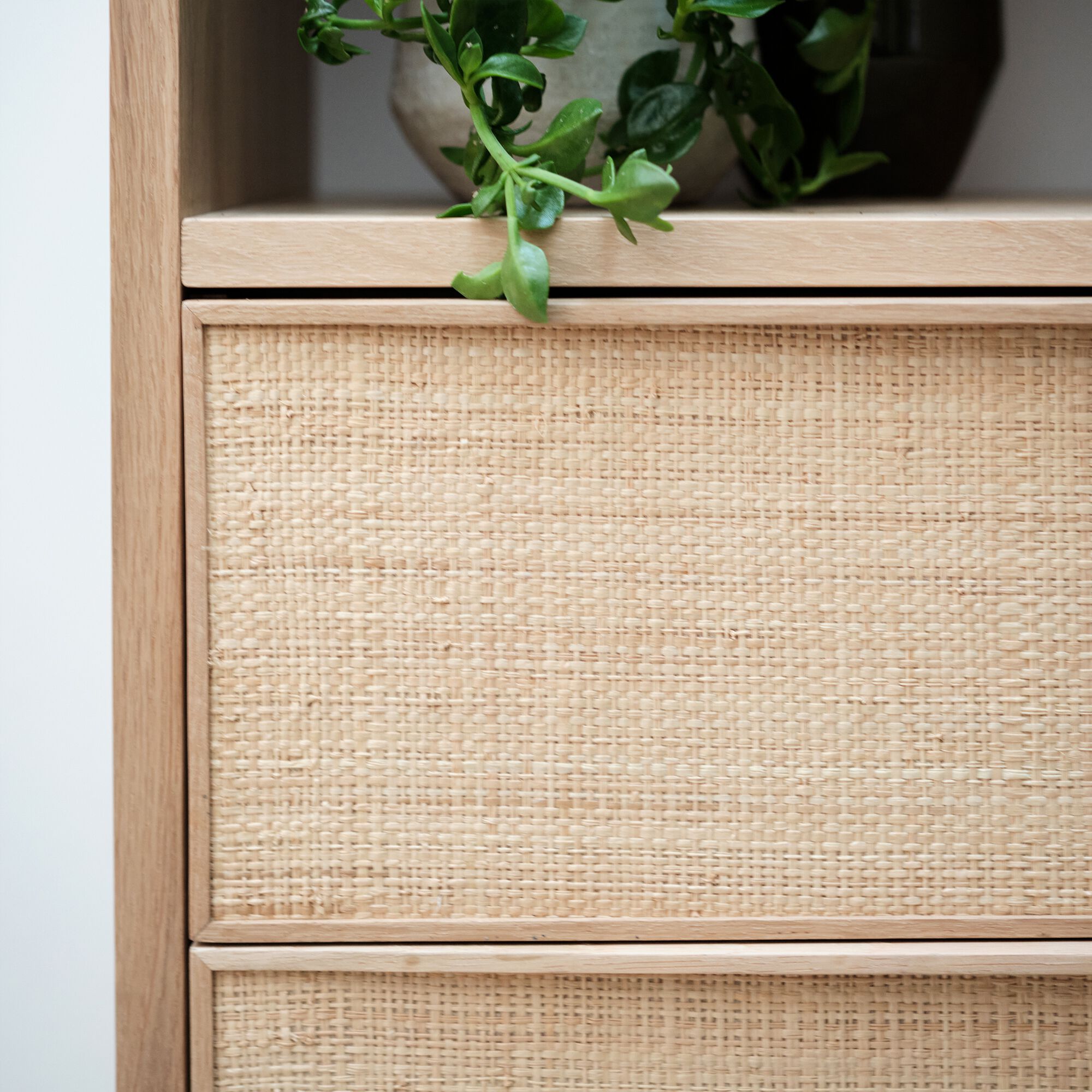 TASSIA - Bloc de 2 grands tiroirs en chêne et raphia L82cm - bois clair
