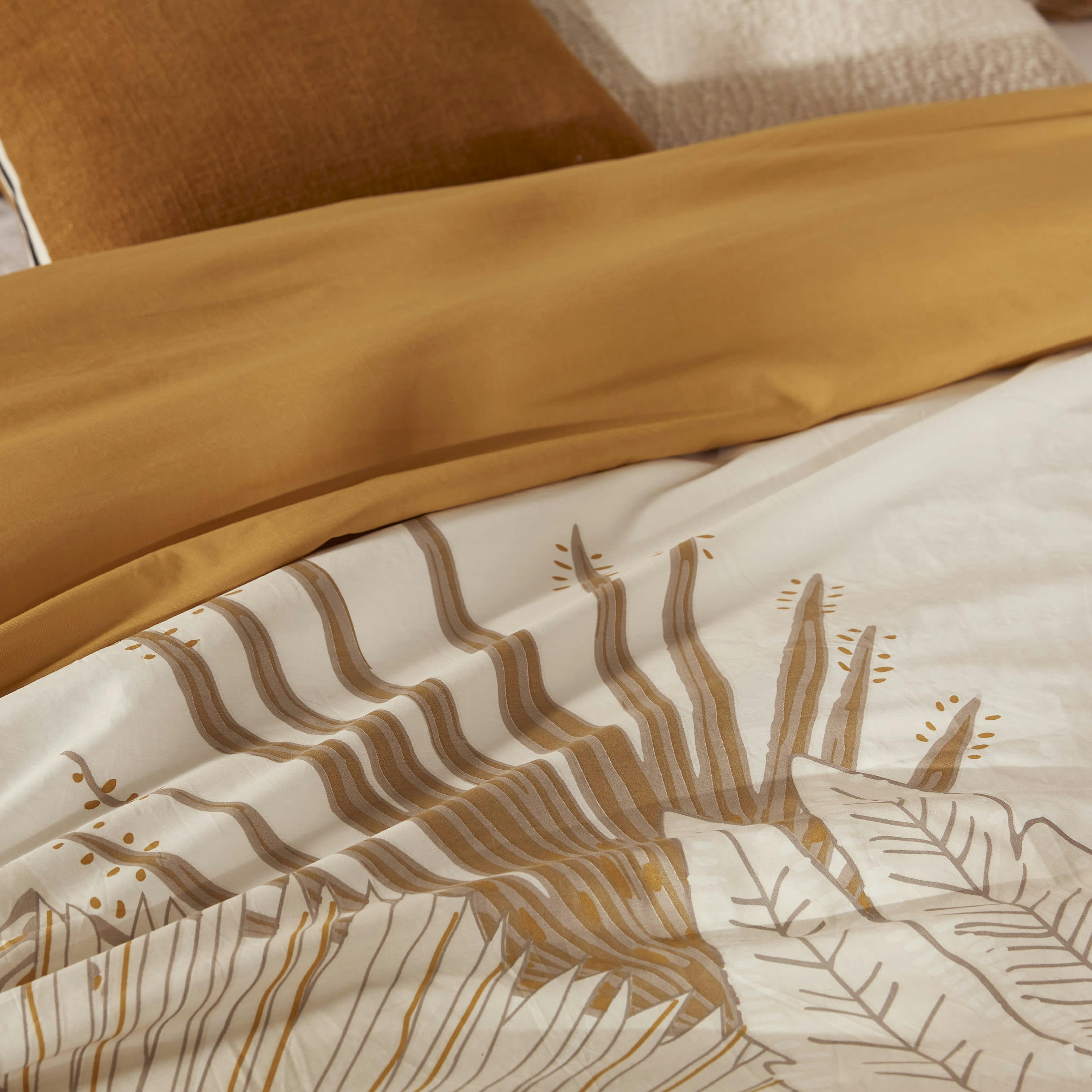 MAXIME - Parure de lit en coton biologique à motif feuillage écru et beige 220x240