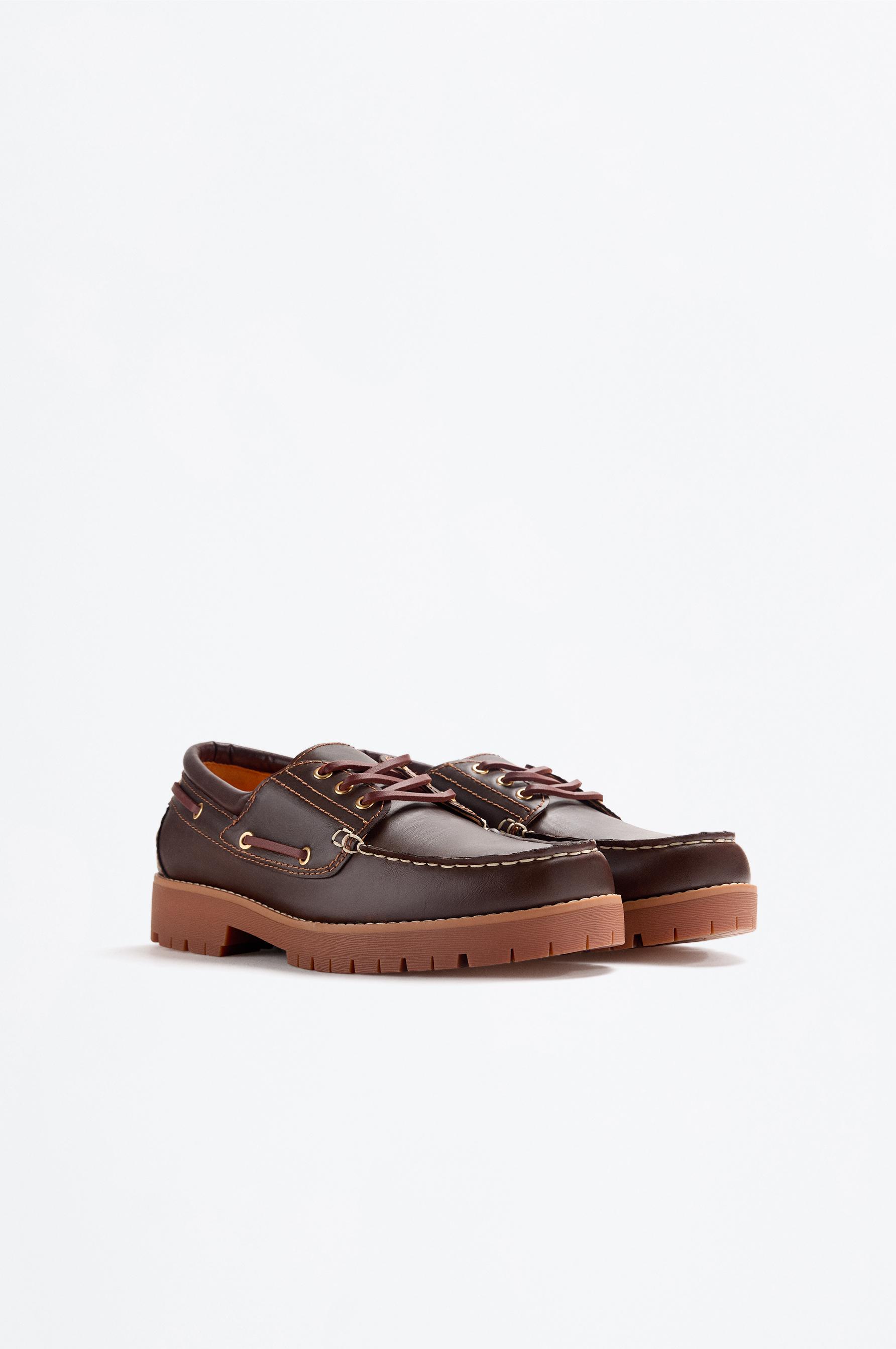 Zapato náutico track