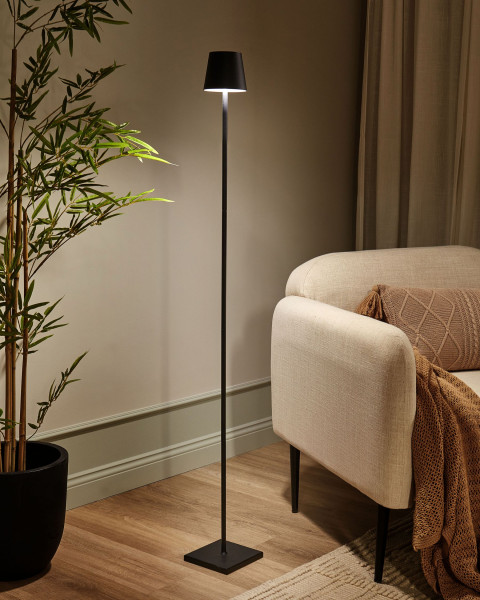 Nowoczesna lampa stojąca metalowa czarna