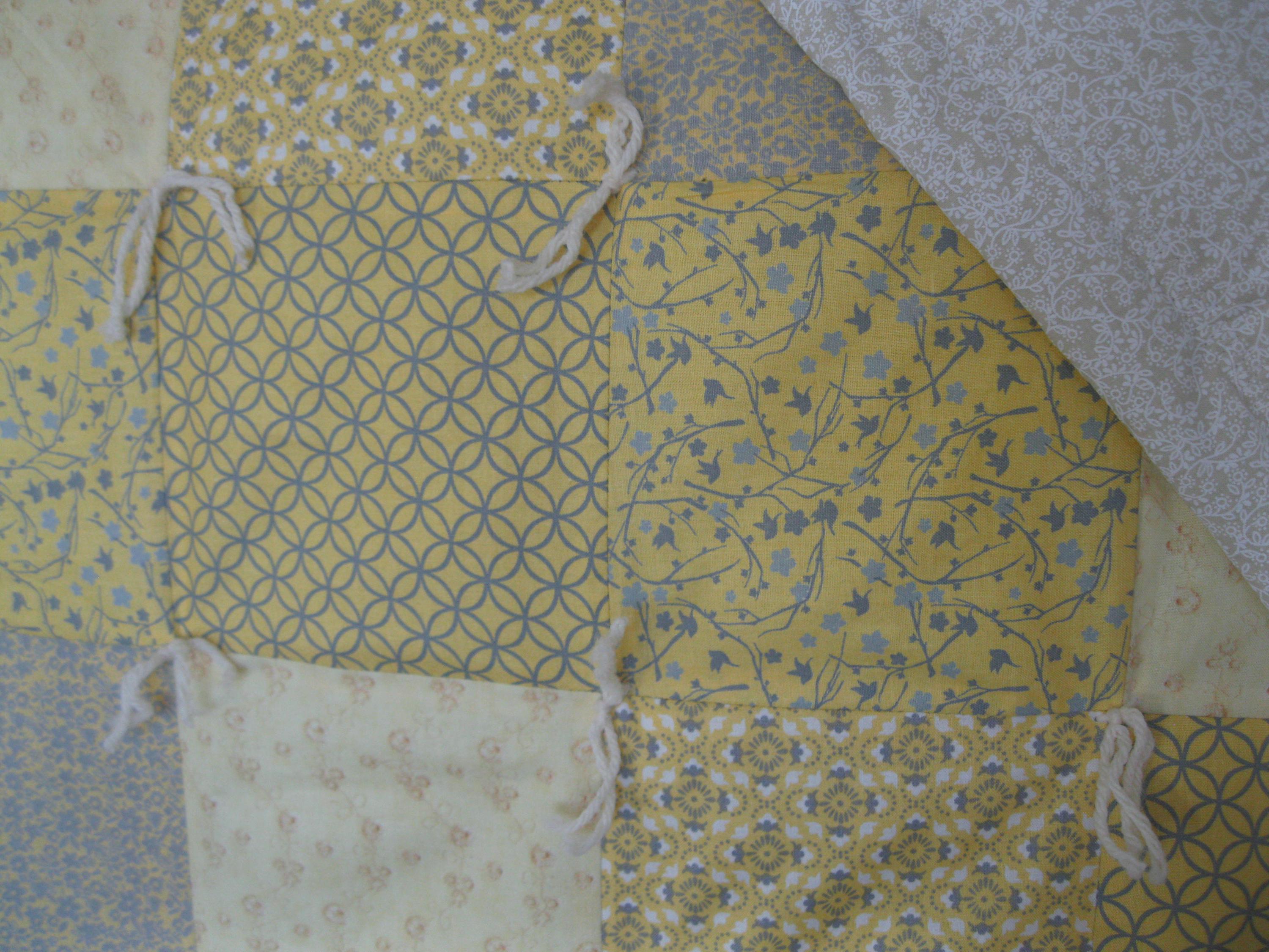 New Handmade Tied XL Queen Patchwork Yellow Gray Cream COTTON Quilt Blanket