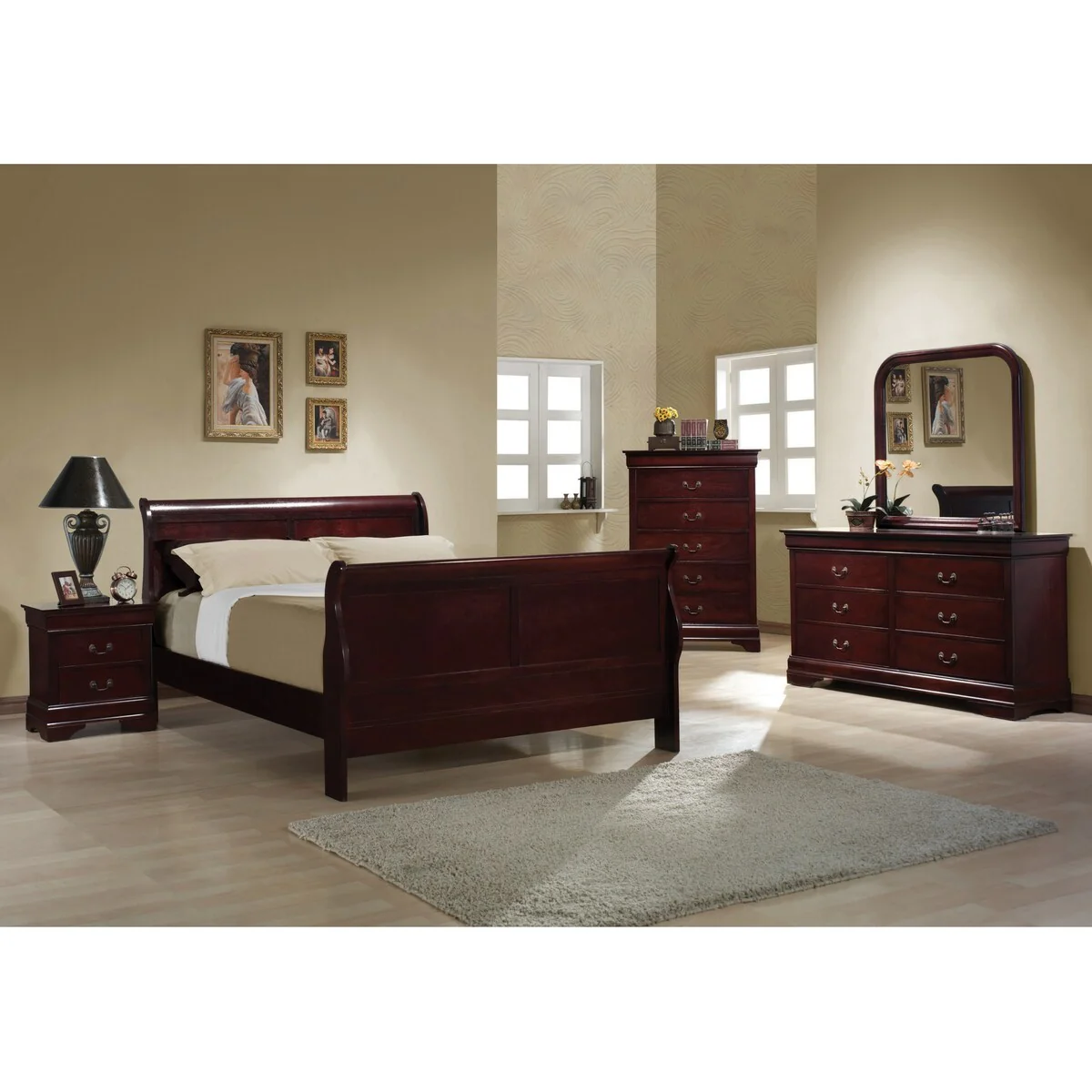 Hilltop 3-piece Sleigh Queen Bedroom Set with Chest
