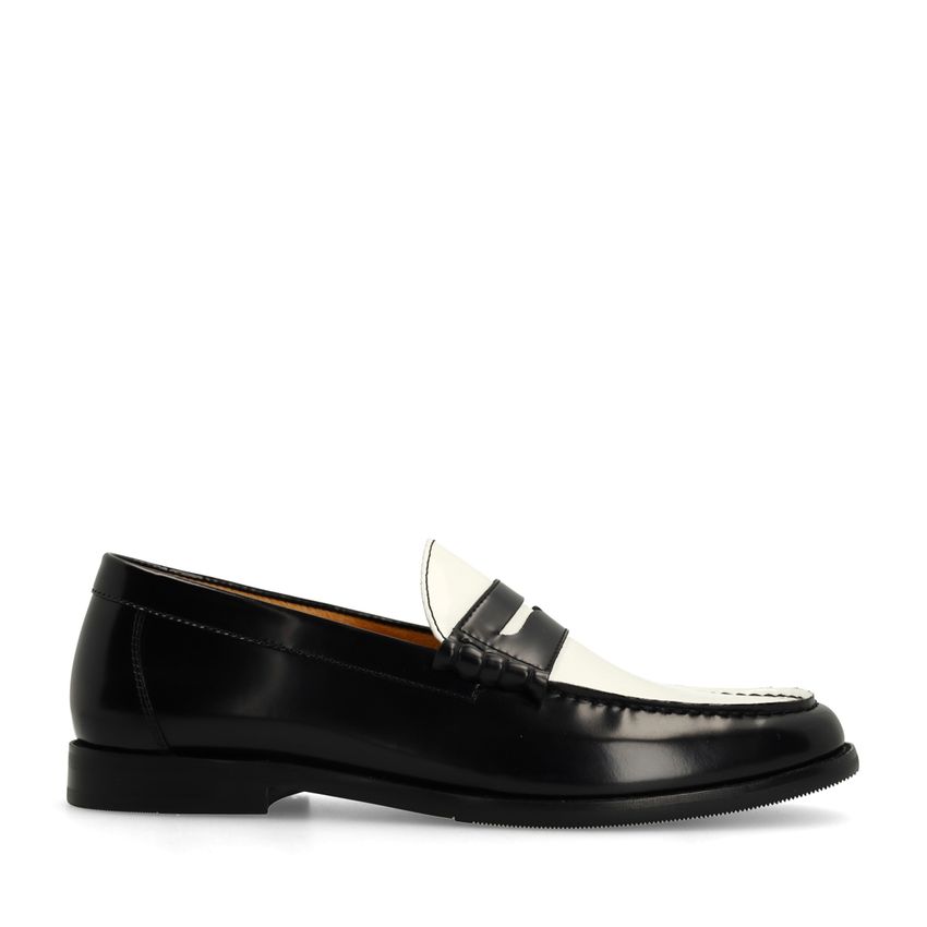 Manfield Zwarte leren loafers