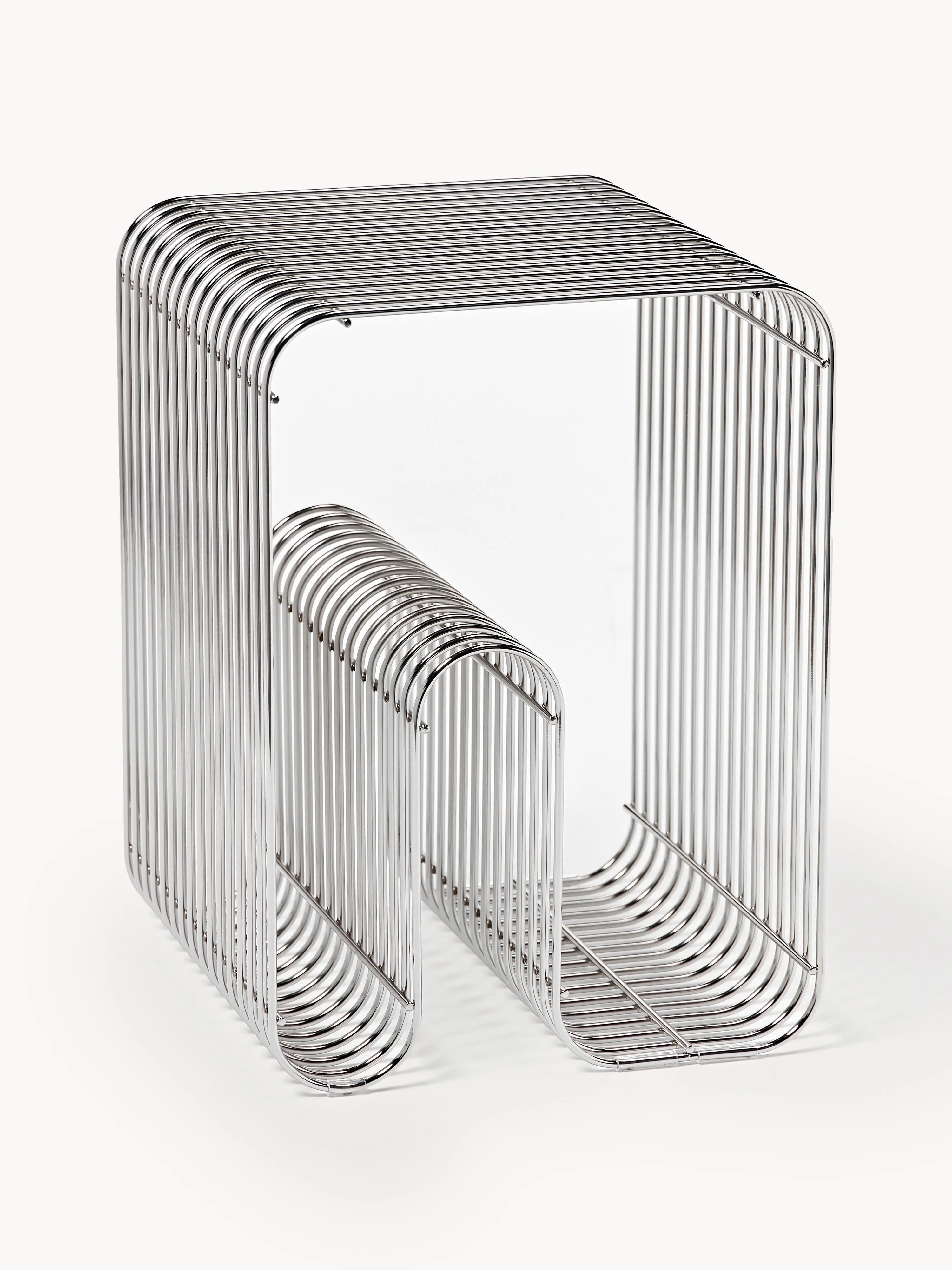 Metall-Hocker Curva