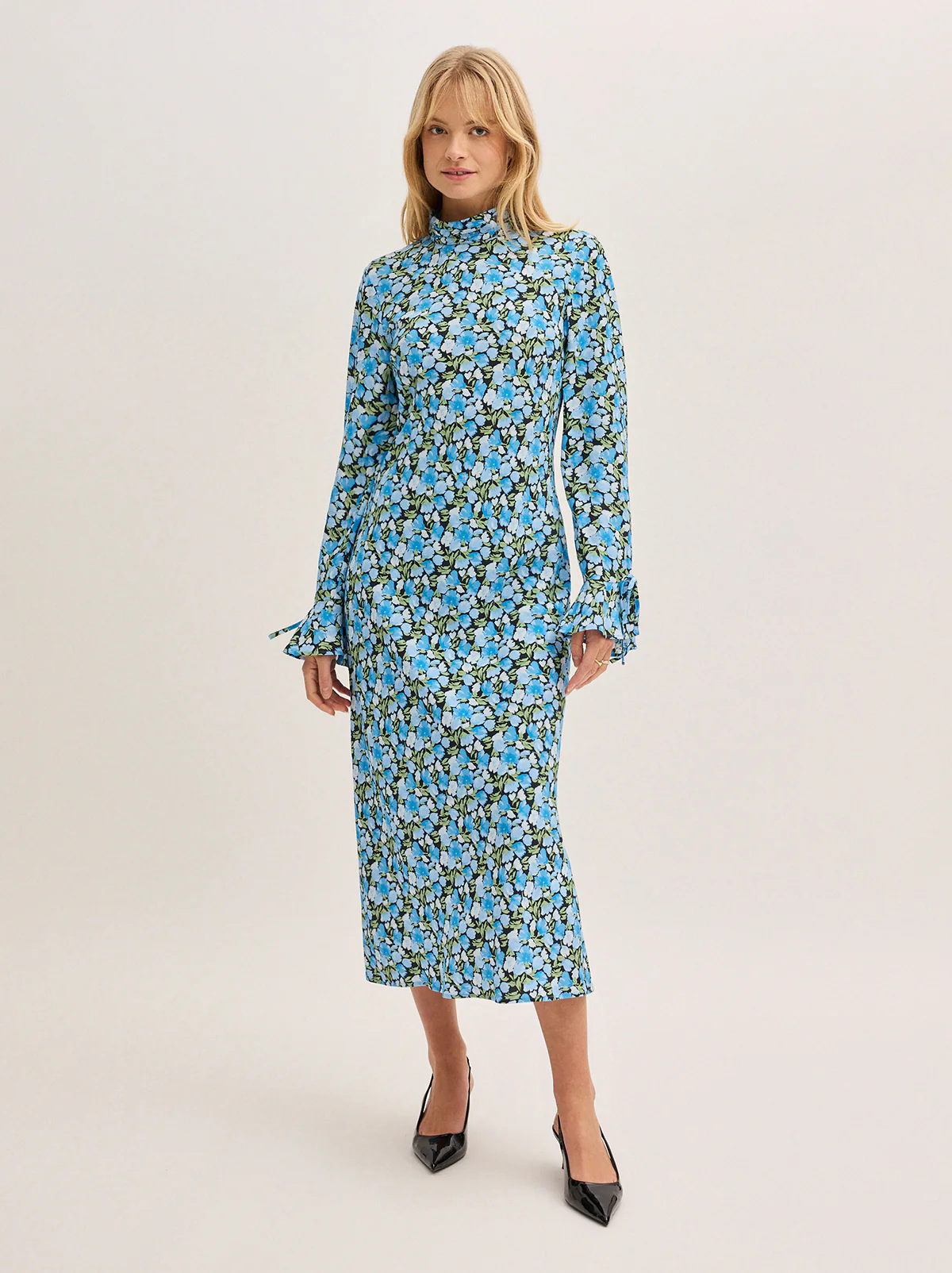 Rory Blue Floral Print Midi Dress