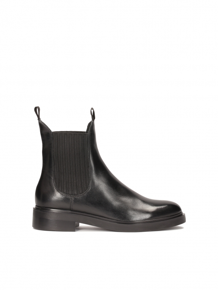 Classic black leather Chelsea boots