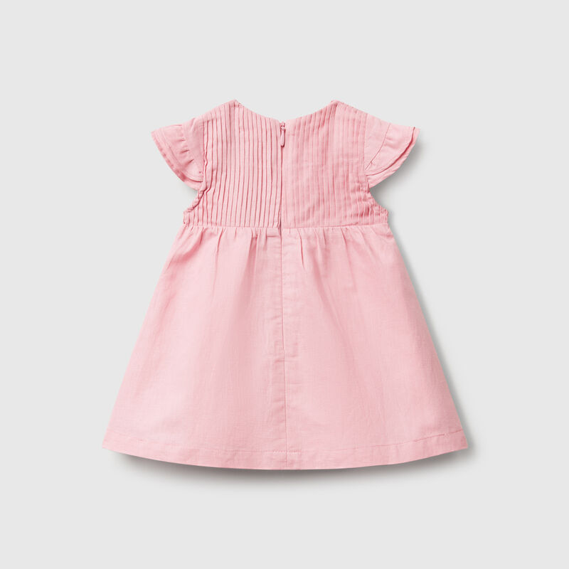 Dress in linen and cotton blend