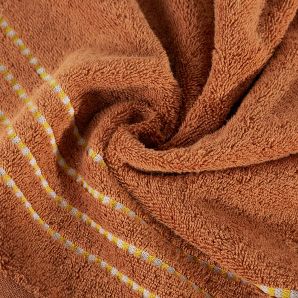 Ręcznik 30x50 Fiore ceglasty 500g/m2 frotte