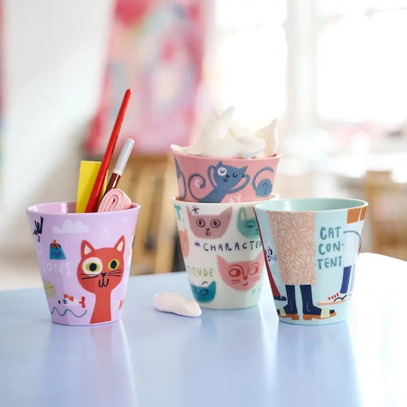 Becher Set bestehend aus gleichen Artikeln Nora