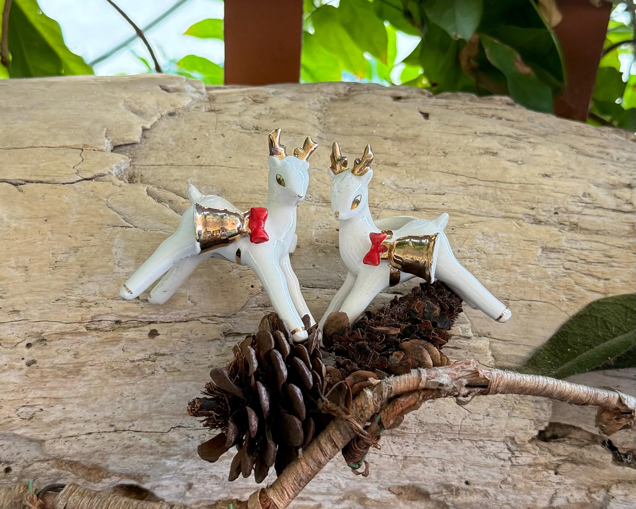 Vintage NAPCO Reindeer Candle Hugger Climber Christmas 1950 1960 Reindeer Red Bow Gold Bells Candle Porcelain Retro Kitsch Decor Set 2