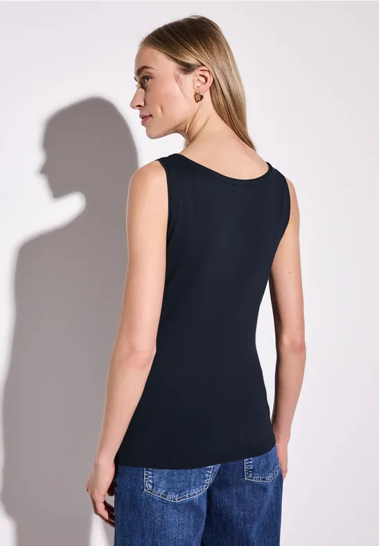 Basic Top mit Rundhals in Unifarbe