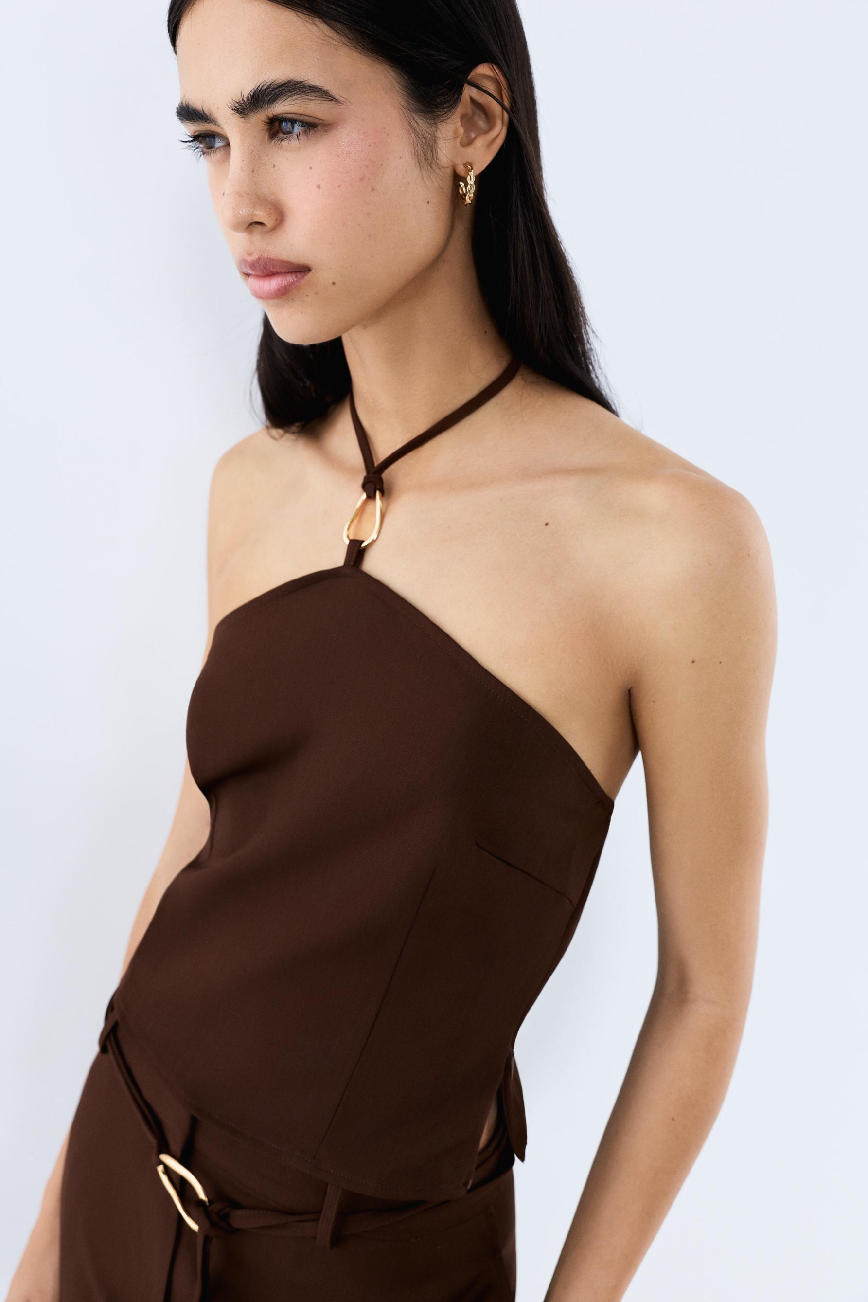 Top cropped anilla dorada
