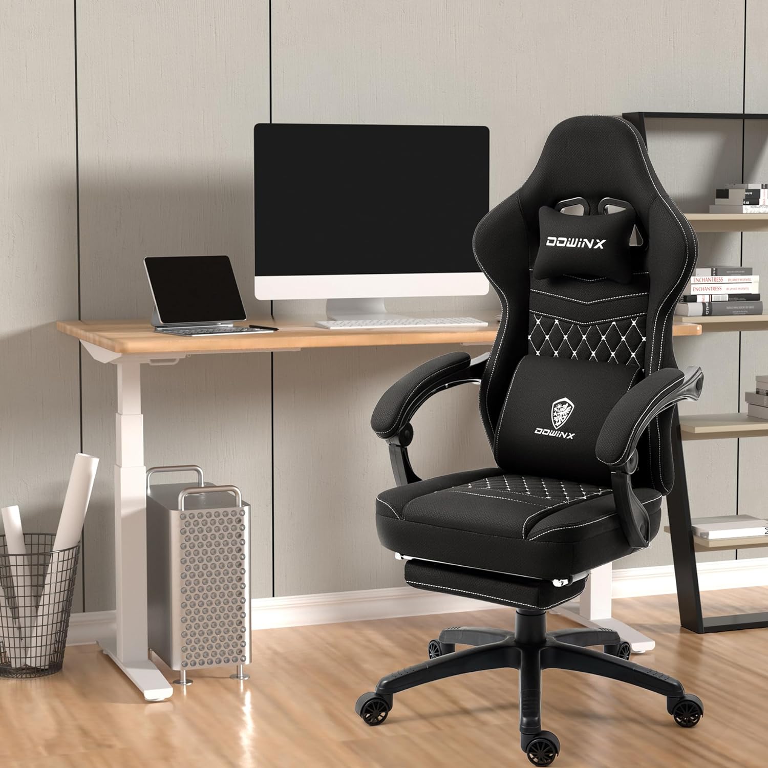 Dowinx Gaming Chair Breathable Fabric Game Chair with Gel Pad and Storage Bag, Comfortable Gamer Chair with Pocket Spring Cushion, Ergonomic Computer Chair with Footrest, Black
