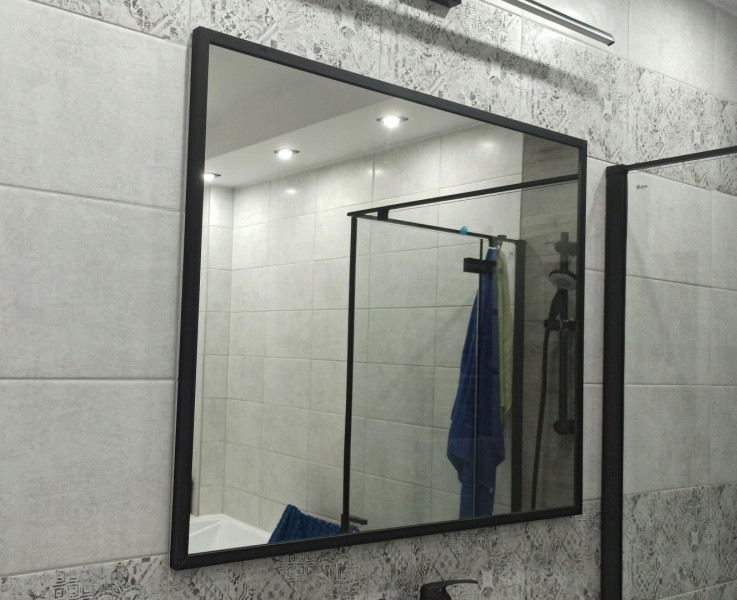 Lustro 80x80 W Czarnej Ramie Aluminiowej Mat Loft Bez Oświetlenia Loftowe