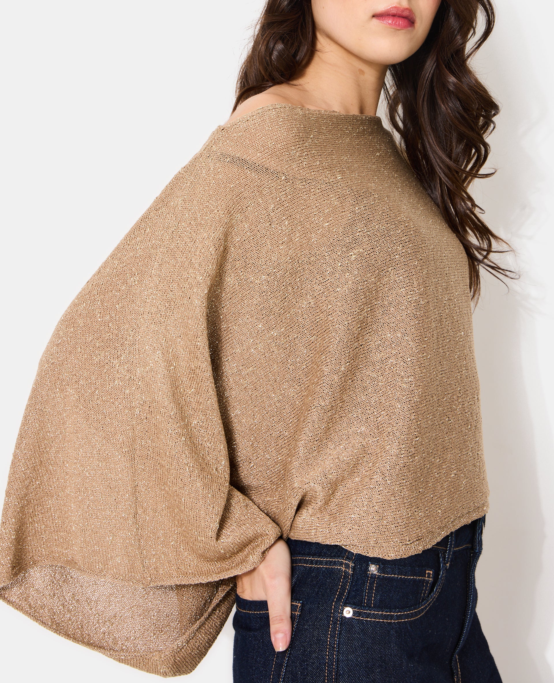 Pull effet cape avec fil lurex