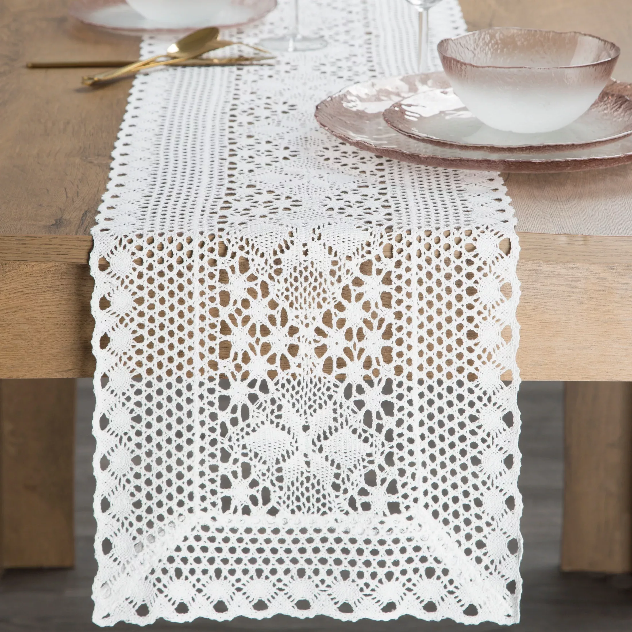 Bieżnik na stół 32x180 cm biały ażurowy MEGGY w stylu boho