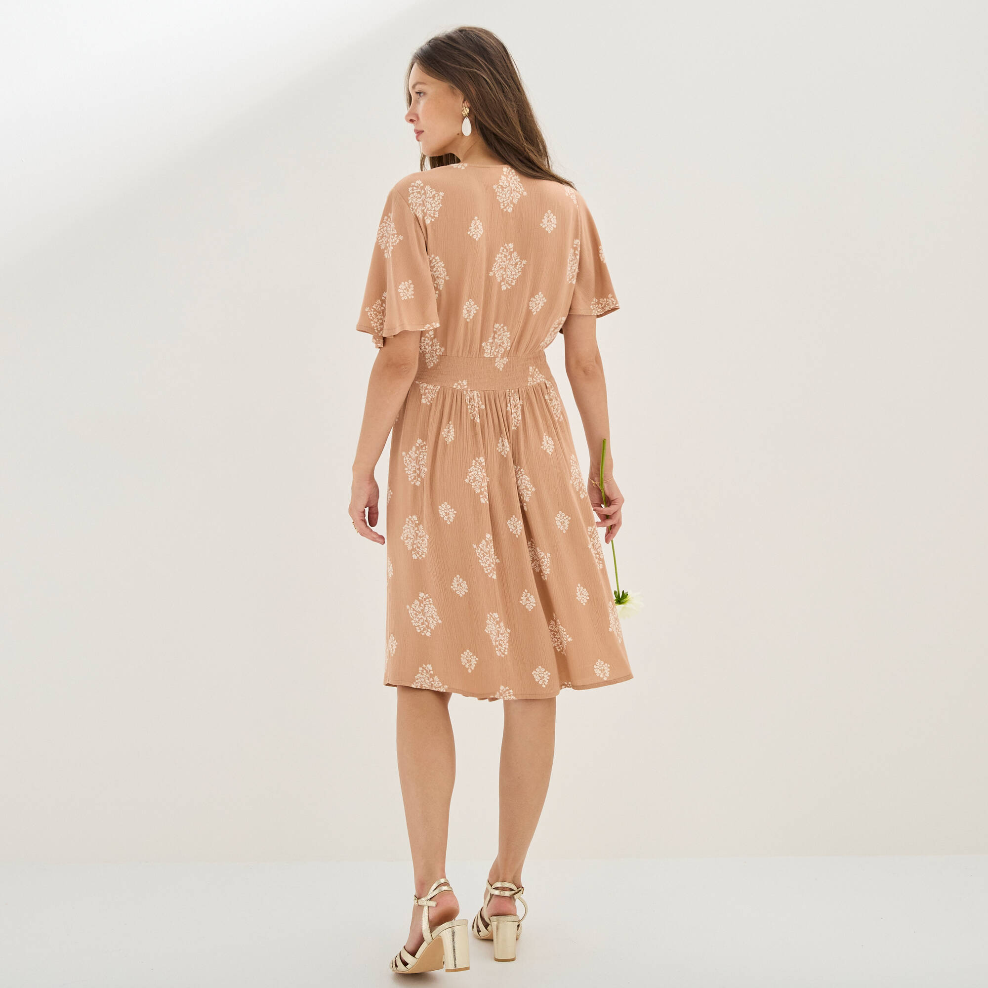 Robe courte cache-coeur imprimée bouquet