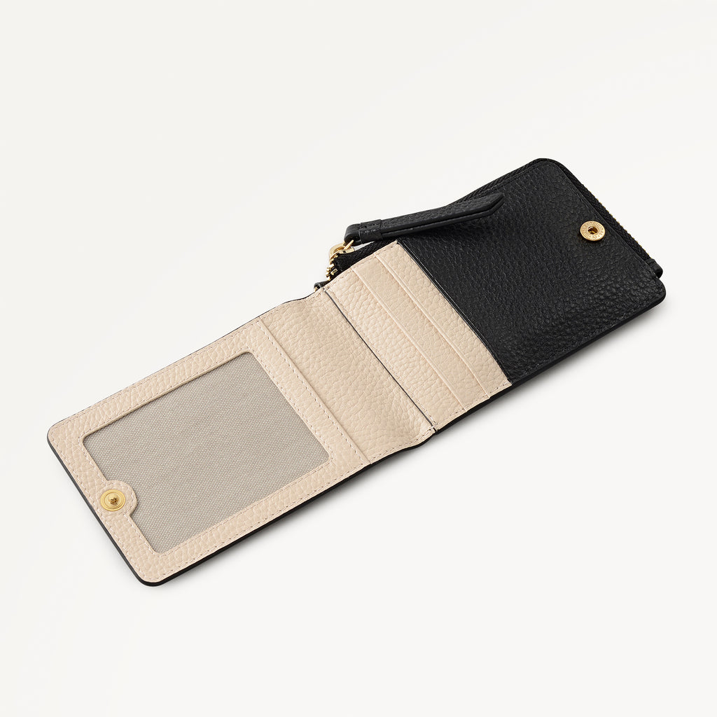 Pickwick - Small Flapover Card Holder