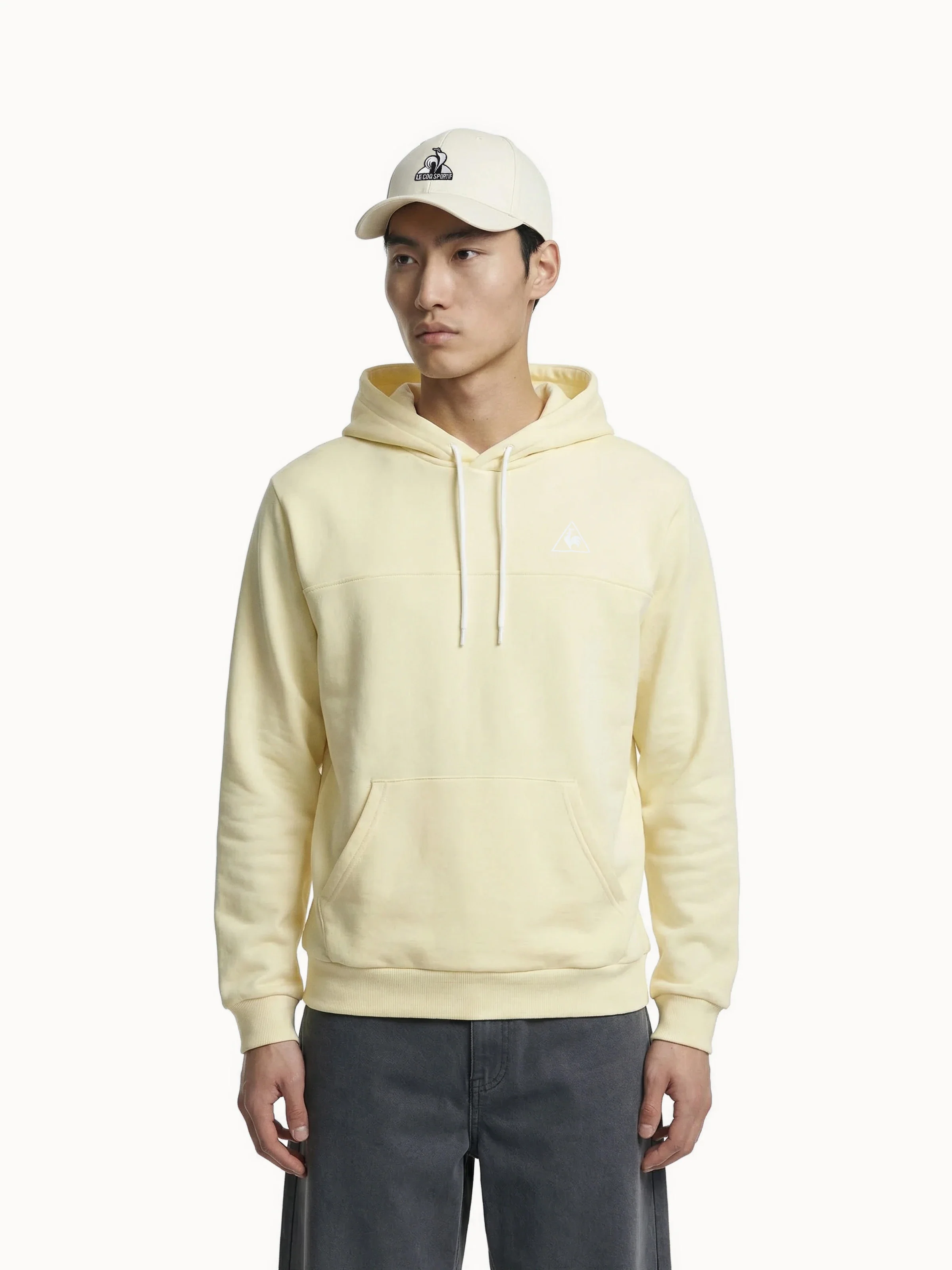 Sweat à capuche en molleton et logo triangle