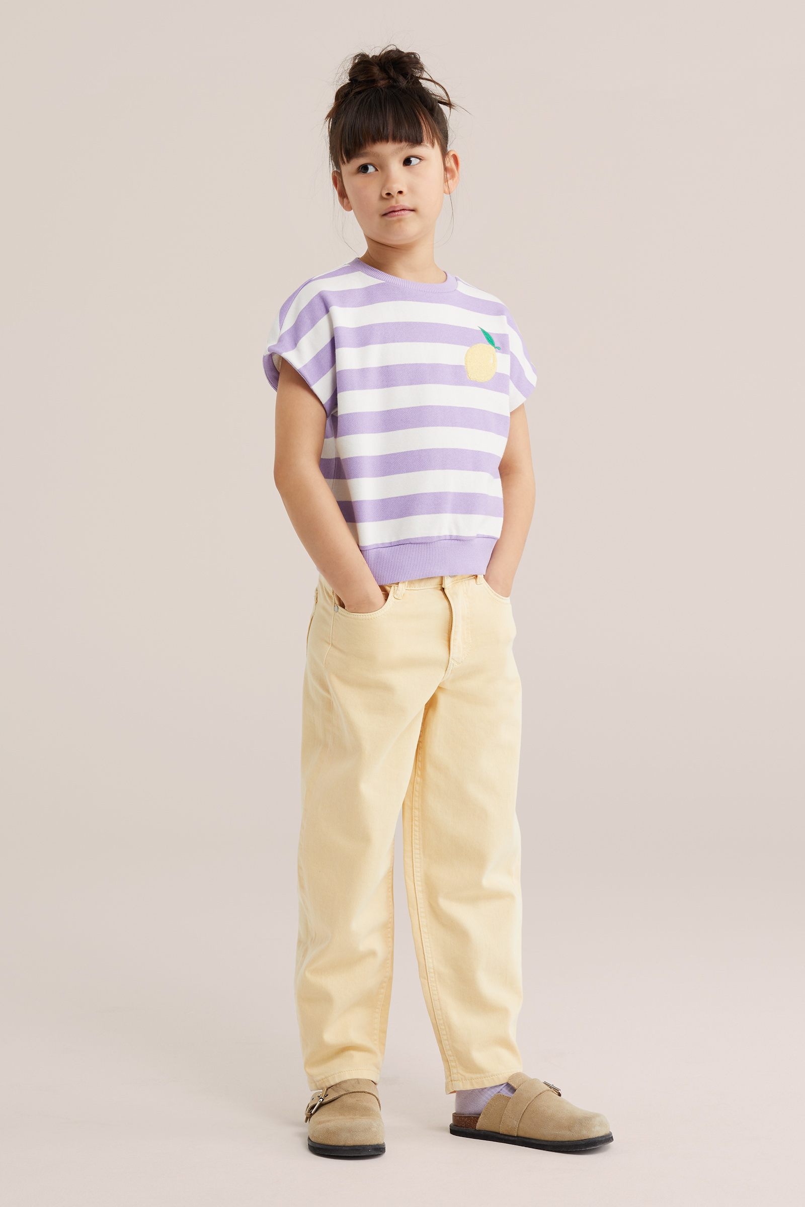 Meisjes oversized sweater met embroidery