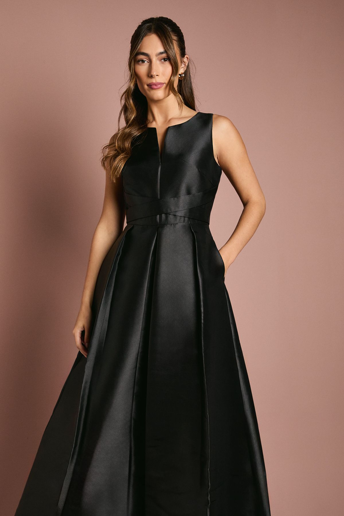 Coast Twill Notch Neck Neck Fit And Flare Bridesmaid Dress