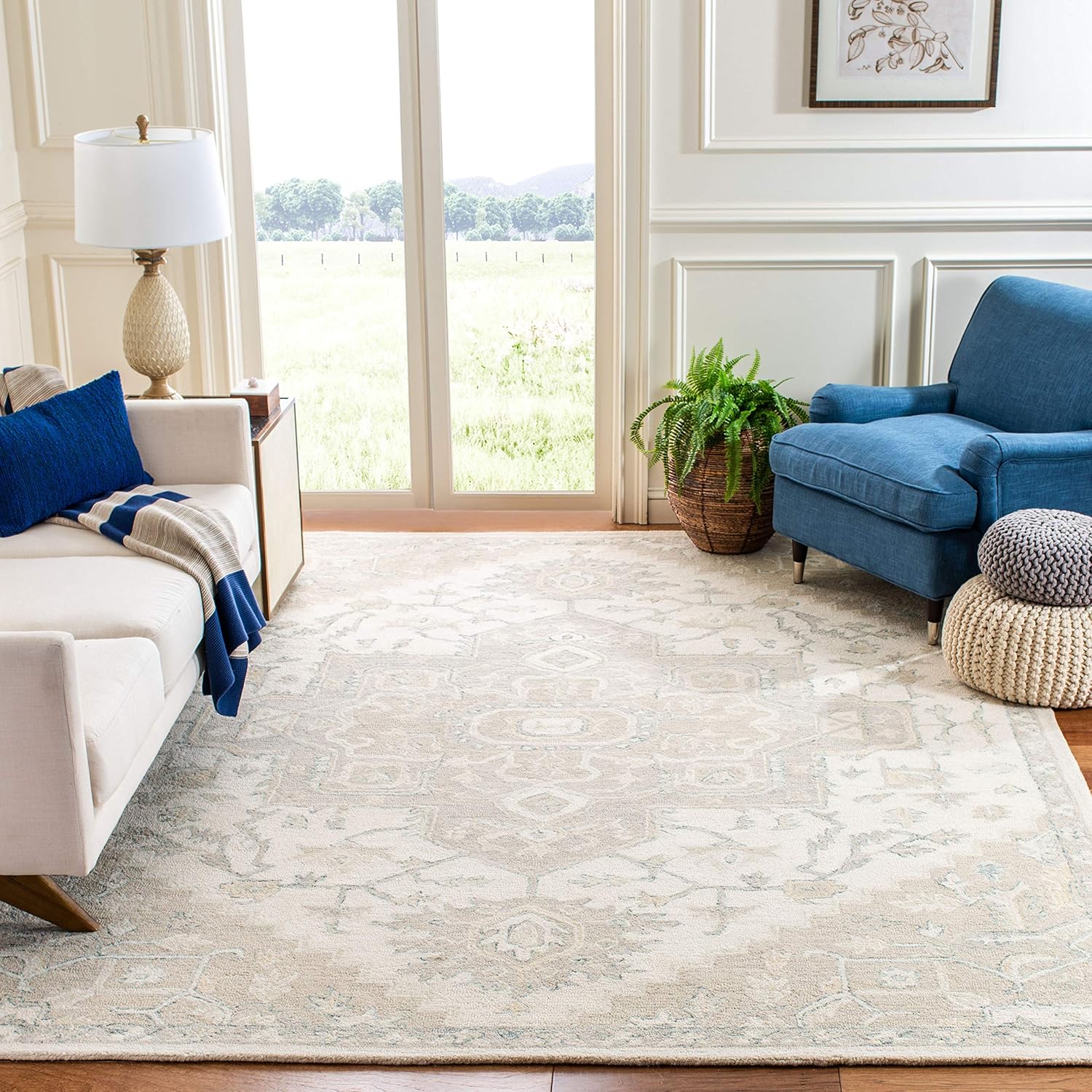SAFAVIEH Area Rug 8x10 - Micro-Loop Collection - Large - Ivory & Beige, Handmade Wool, Shabby Chic Design, Ideal for Living Room, Bedroom, Office, Dining Space (MLP503B)