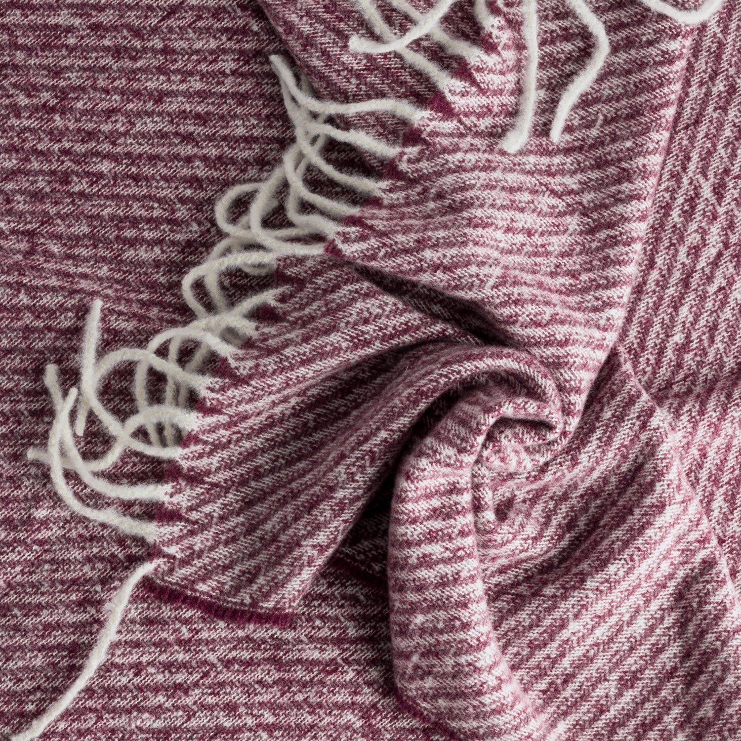 Etole bordeaux motif rayures