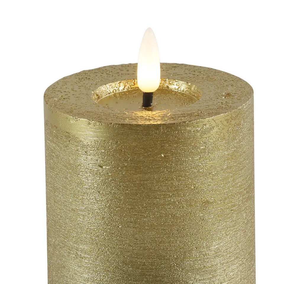Countryfield LED kaars/stompkaars - goud - D7,5 x H8 cm - timer