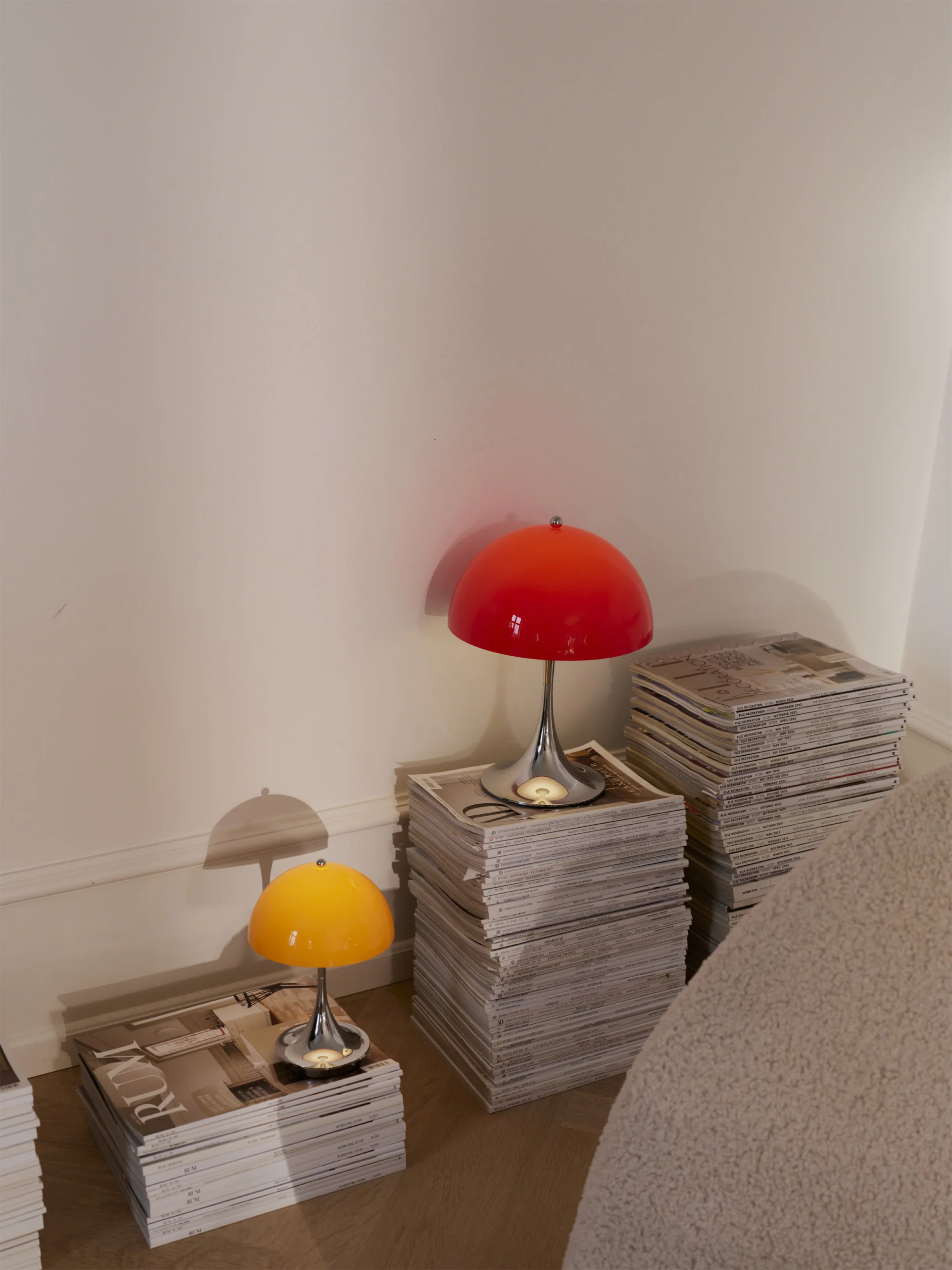 Mobile dimmbare LED-Tischlampe Panthella 250, Design Verner Panton