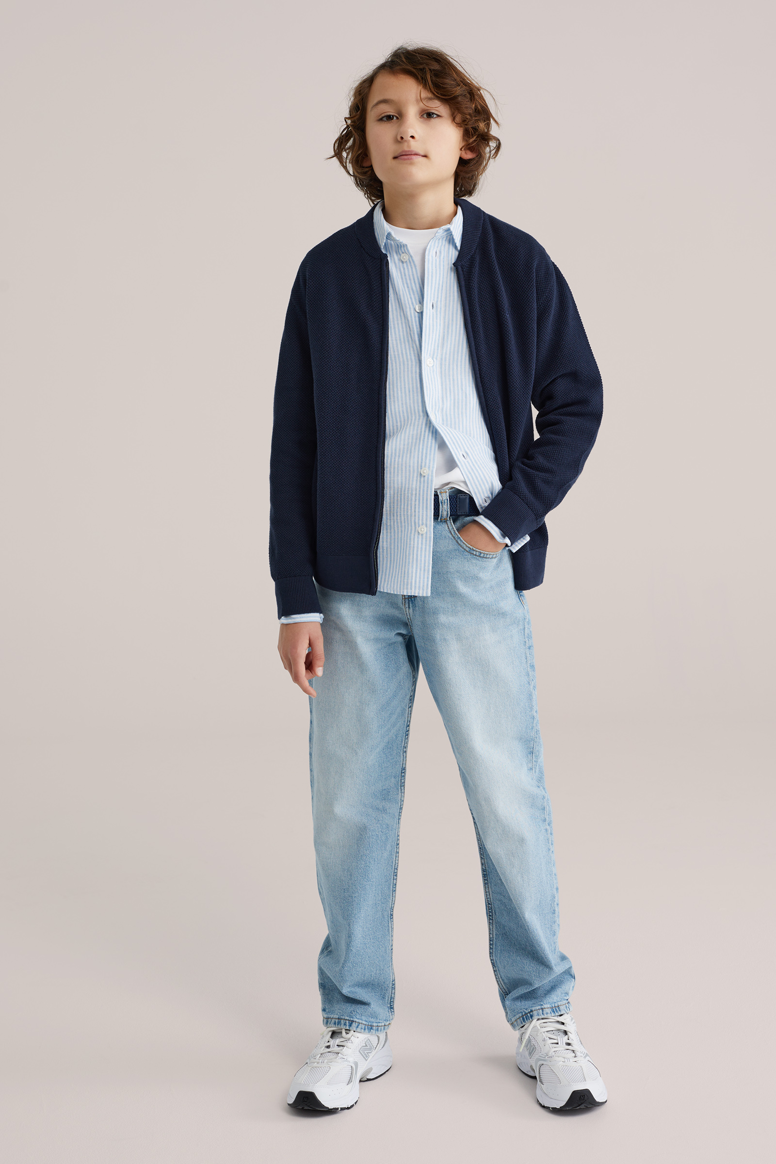 Jongens gebreid vest met structuur en embroidery