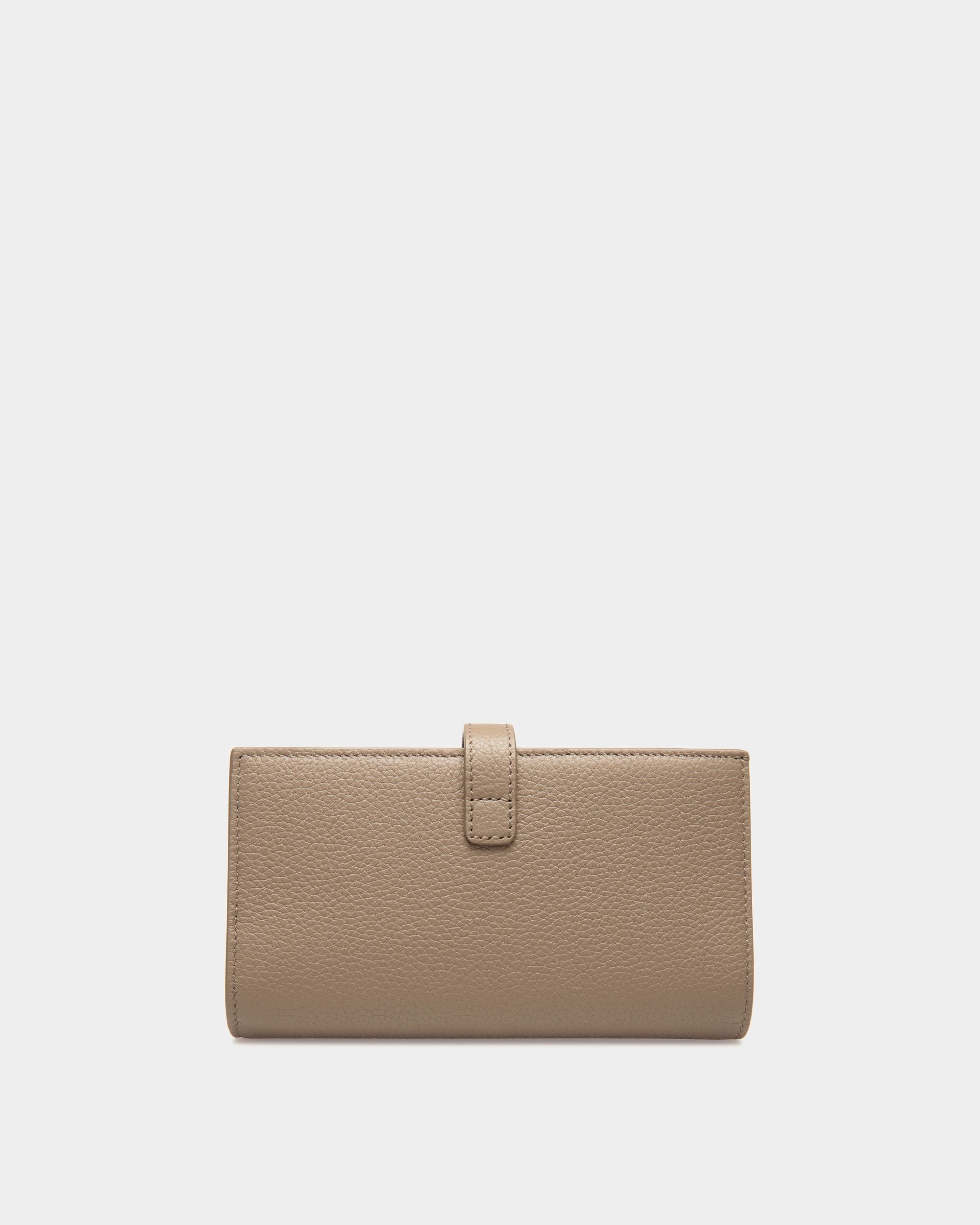 Lange Lock Me Geldbörse Aus Genarbtem Leder In Taupe