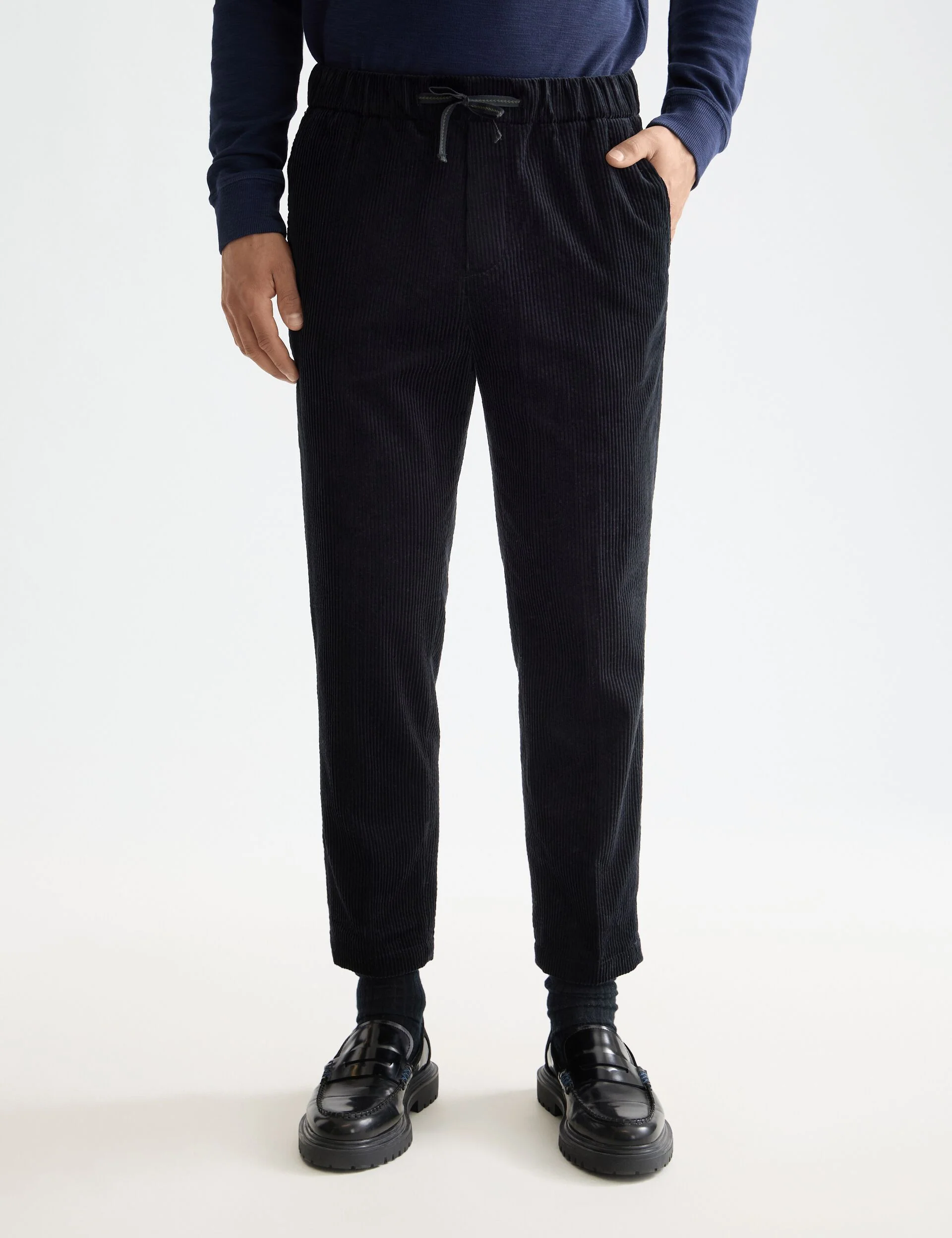 Fave - Cotton corduroy loose tapered jogger