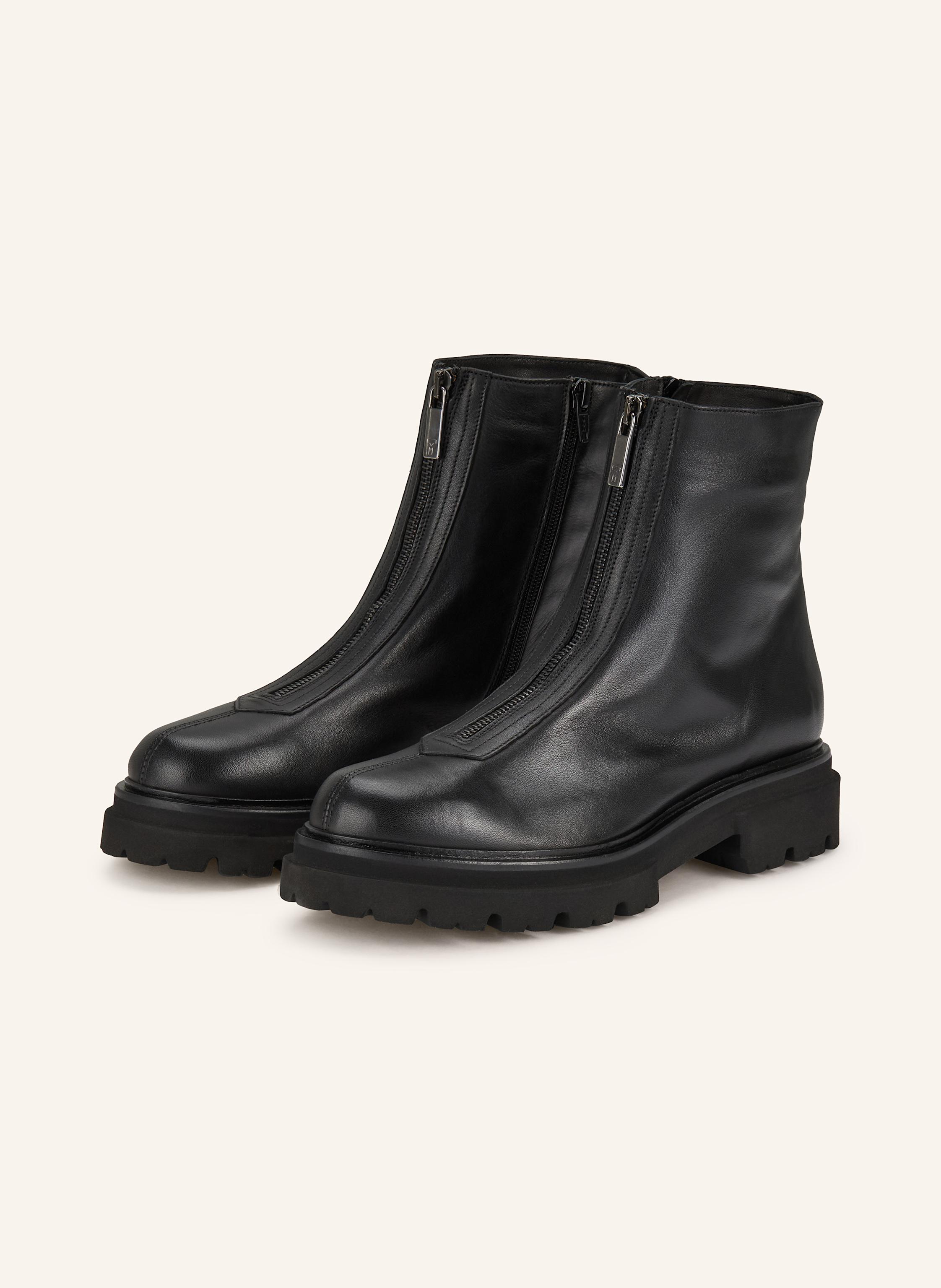 THEA MIKA Boots CARRIE