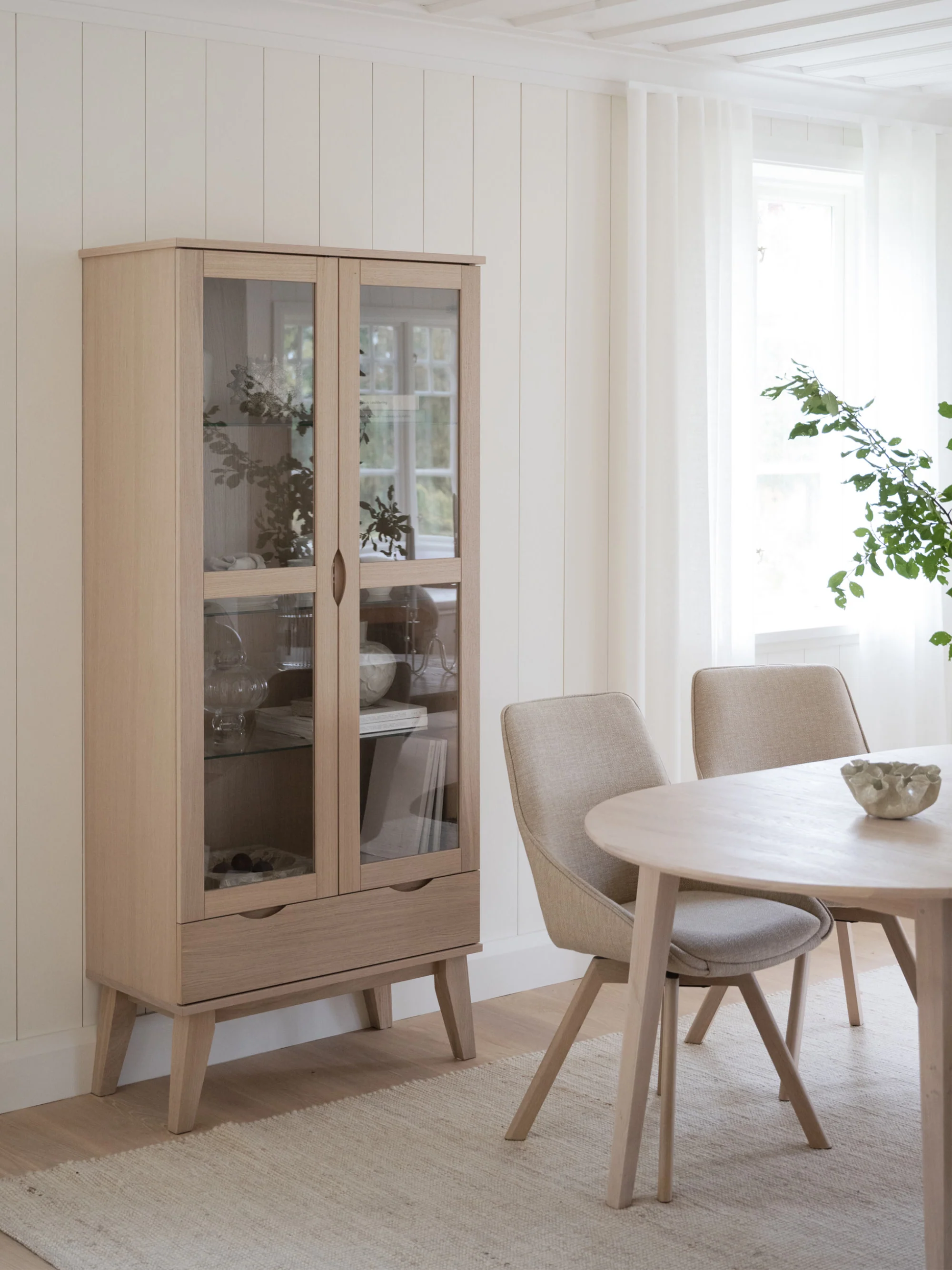 Vitrinenschrank Filippa
