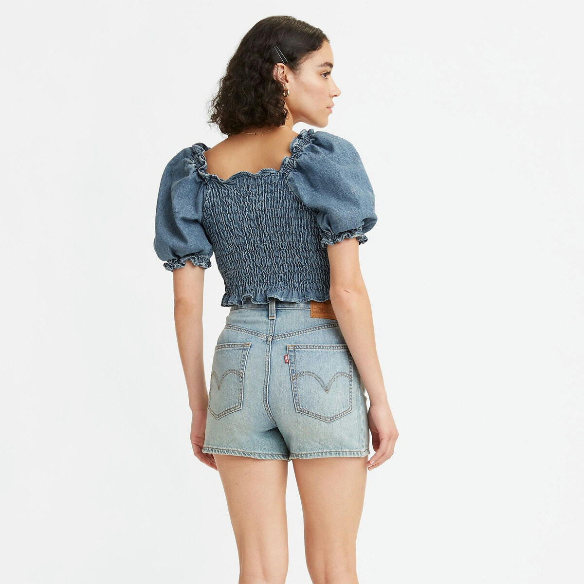 Blouse courte, manches ballons