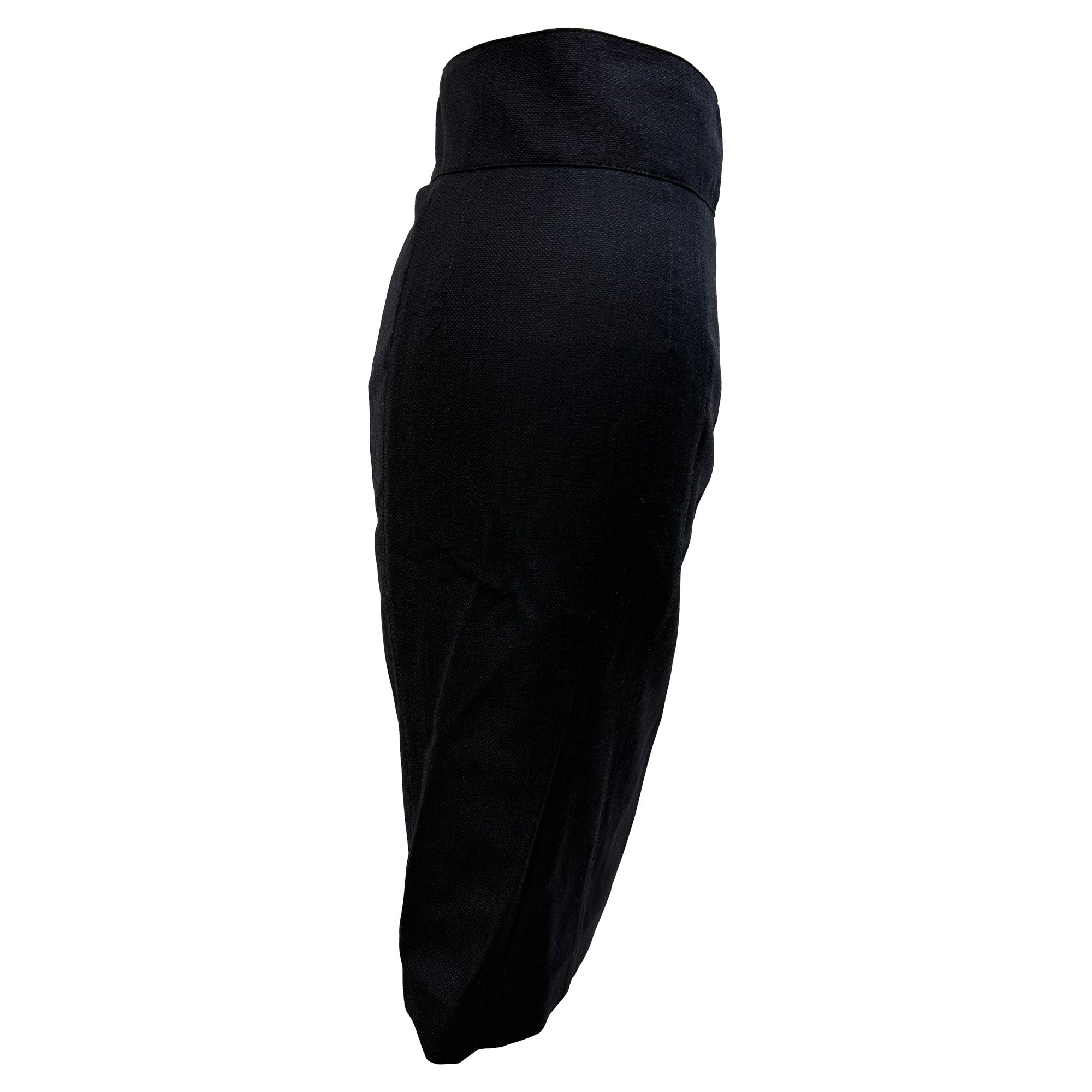 Burberry Preloved London Pencil Skirt in Black Virgin Wool