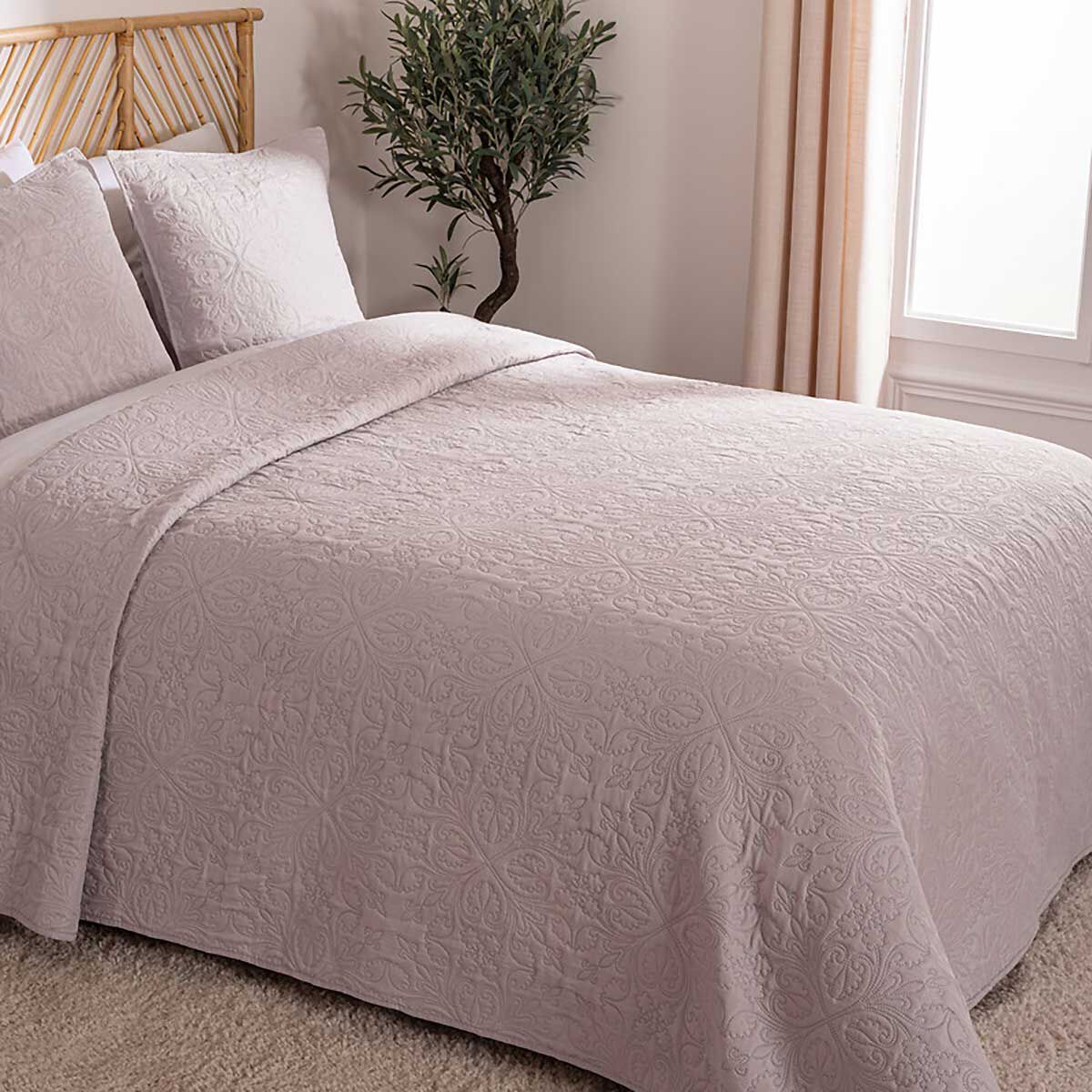 Colcha com 2 capas de almofada taupe 240x260cm