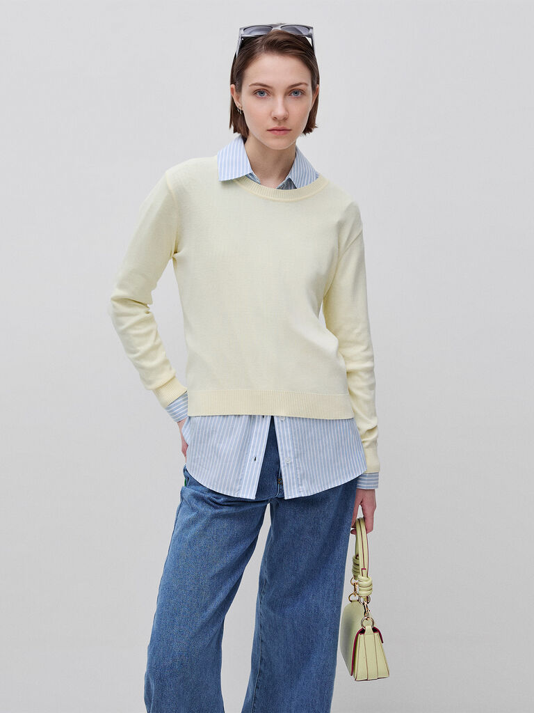 Light yellow sweater in cotton tricot