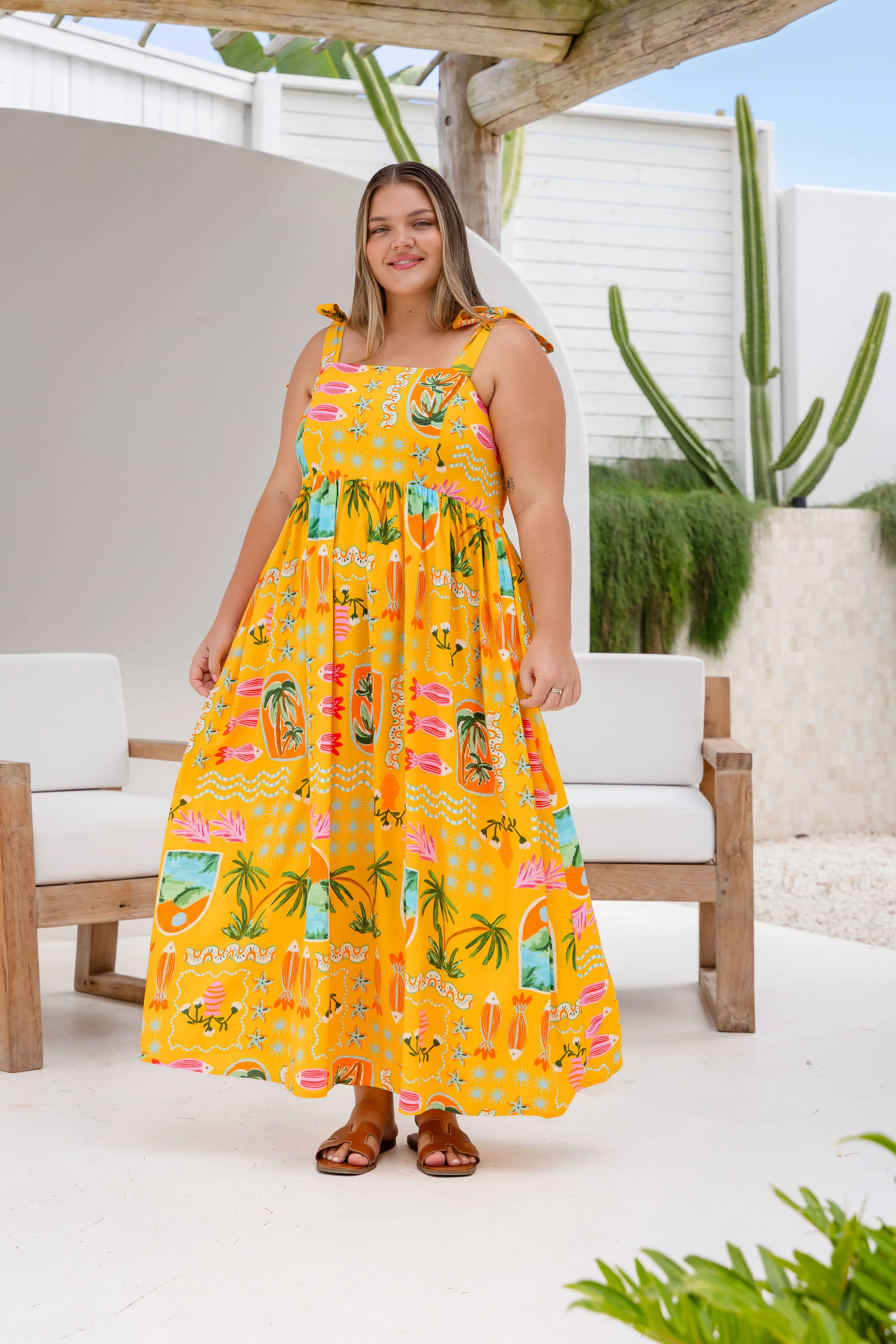 Juno Linen Blend Maxi Dress in Star Fish Fiesta