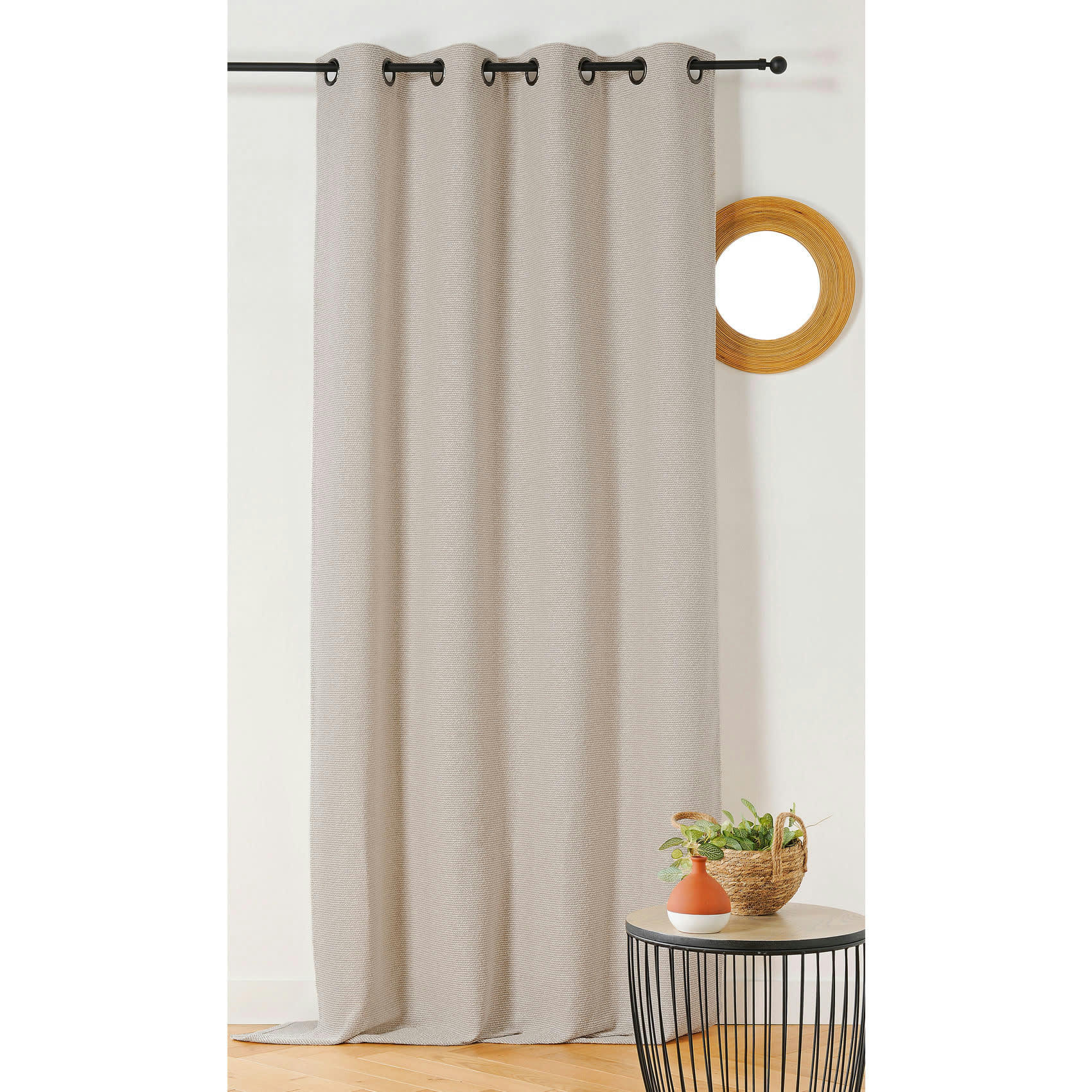 - Rideau à l'aspect texturé en bouclette coton beige 140x260 cm