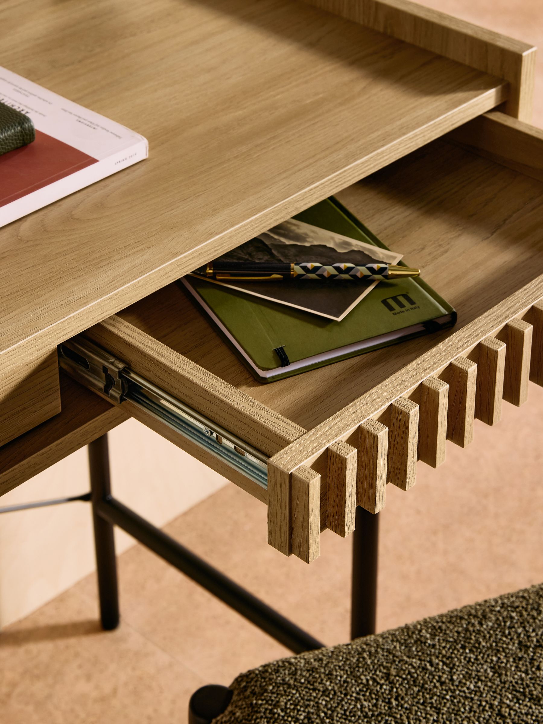 Blaze Desk in Oak Effect