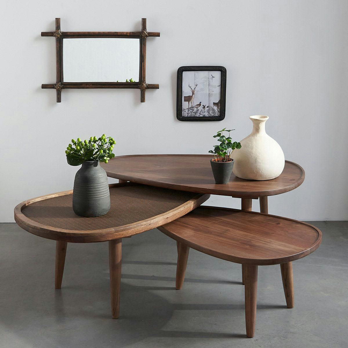 - Set de 3 tables basses gigognes en acacia