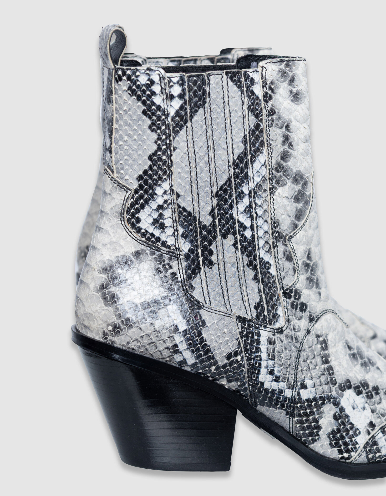 Chelsea boots santiags blanches cuir effet python Femme