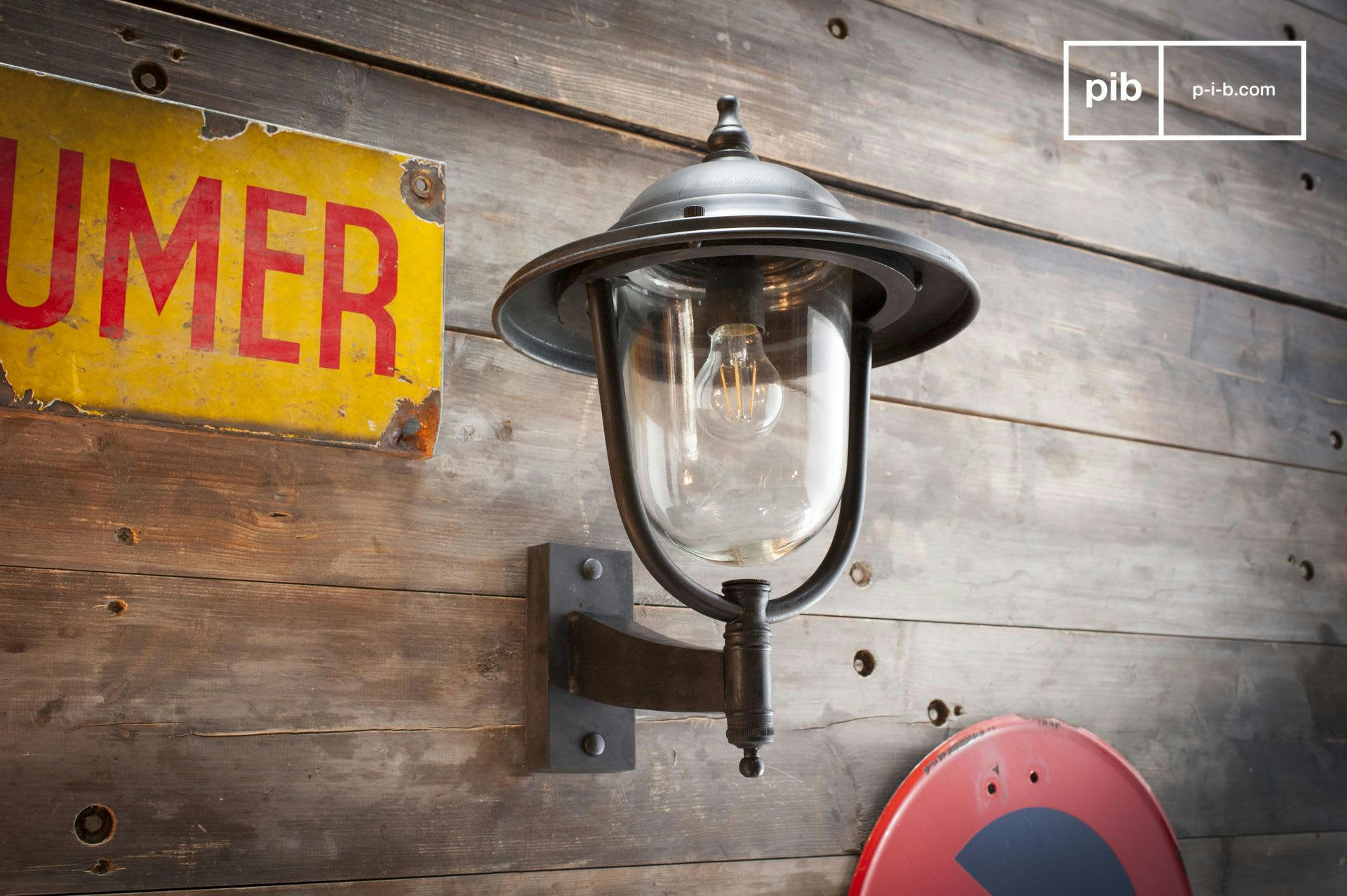 LIZURET - Applique murale en métal noir