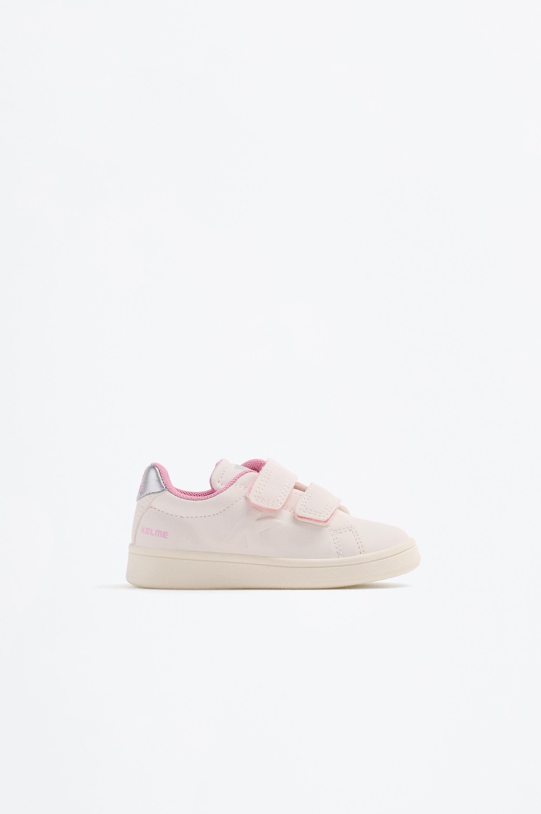 Zapatilla Kelme relieve