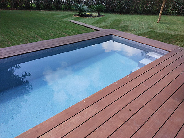 Lame de terrasse en BAMBOU 20x137 mm 1er choix, finition lisse, durable et résistante aux intempéries couleur Ambre
