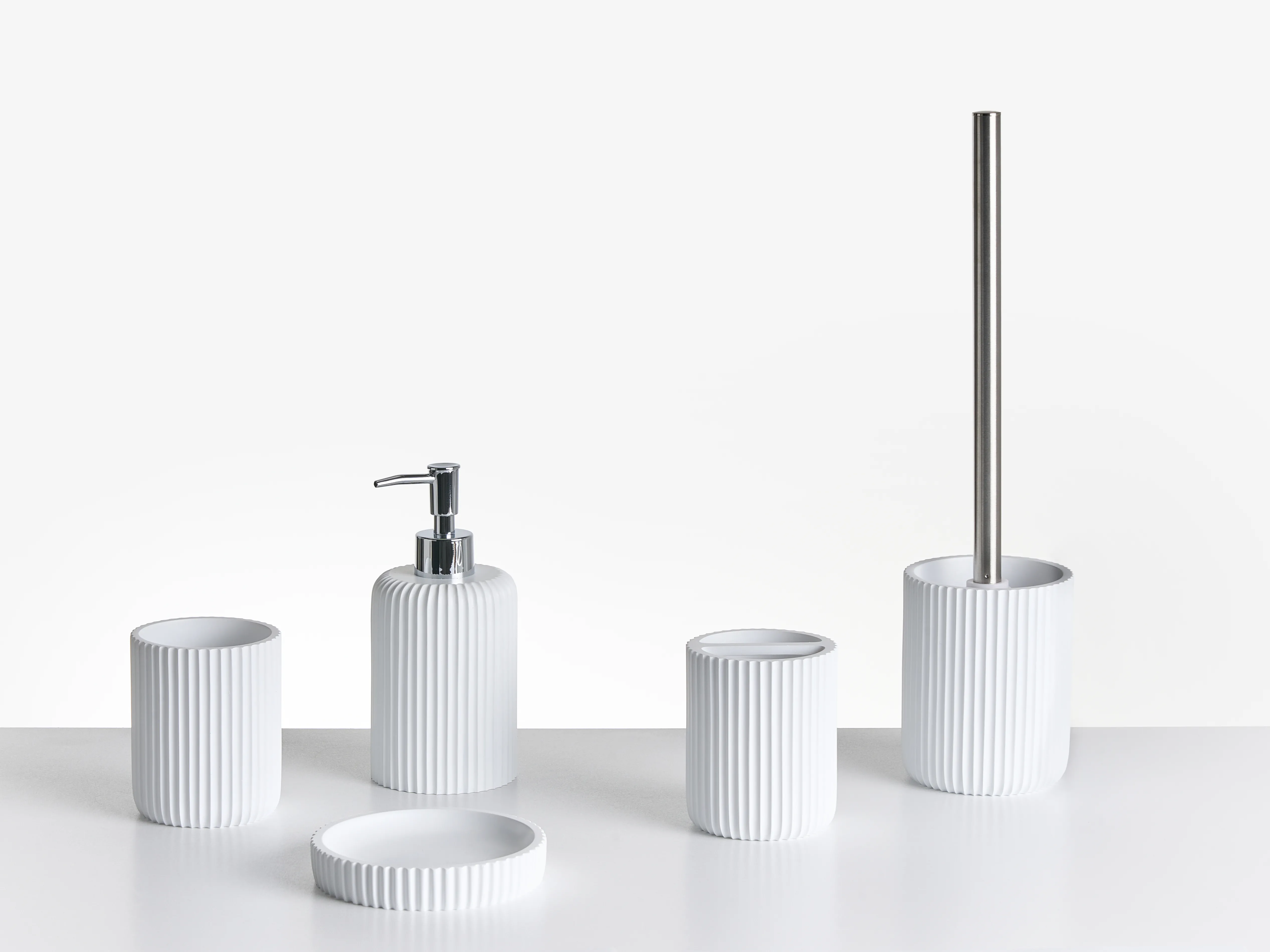 5-Piece Bathroom Accessories Set CAMANA White